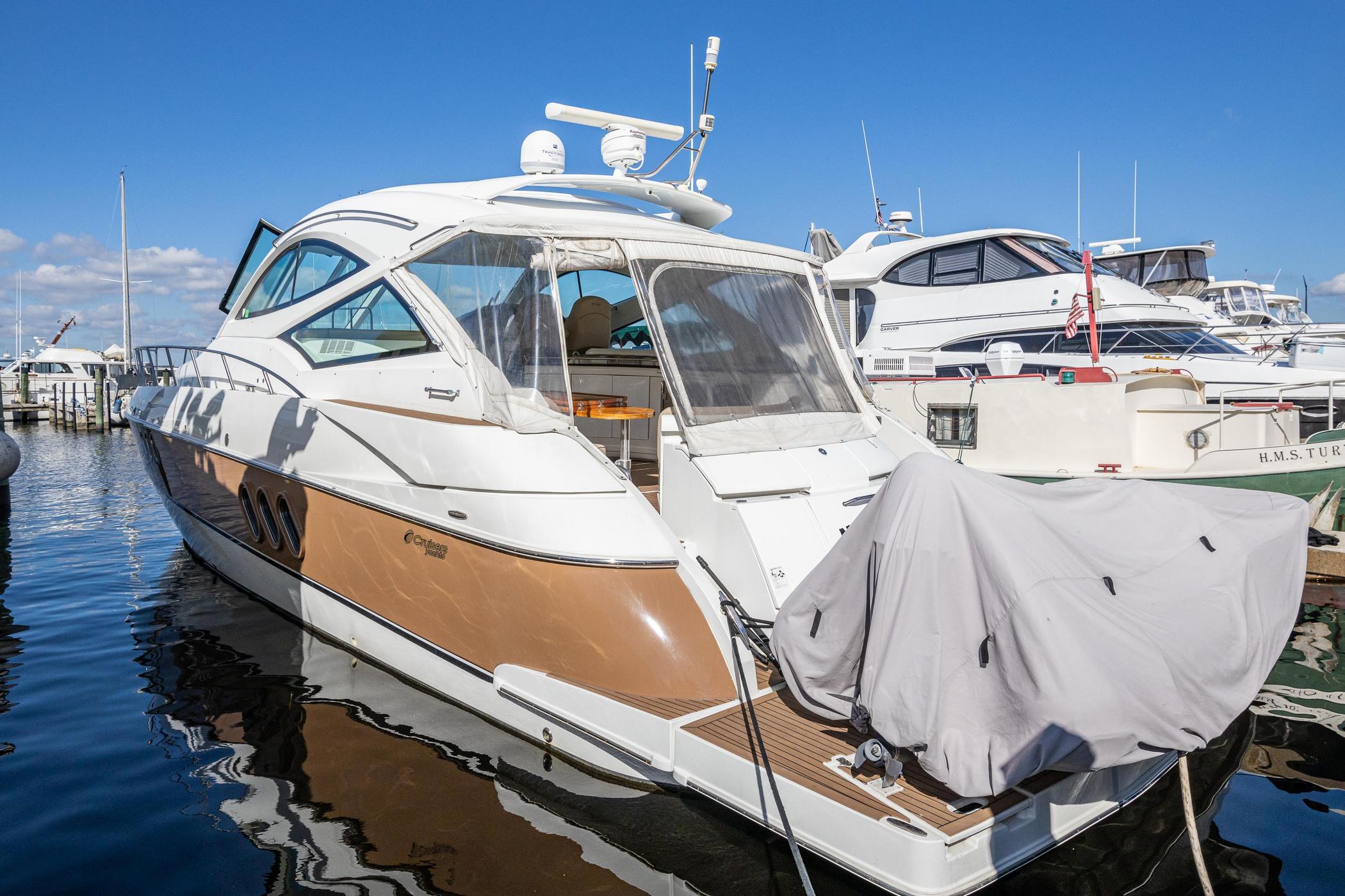 52 foot cruiser yacht