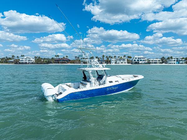 2023 Edgewater 370CC