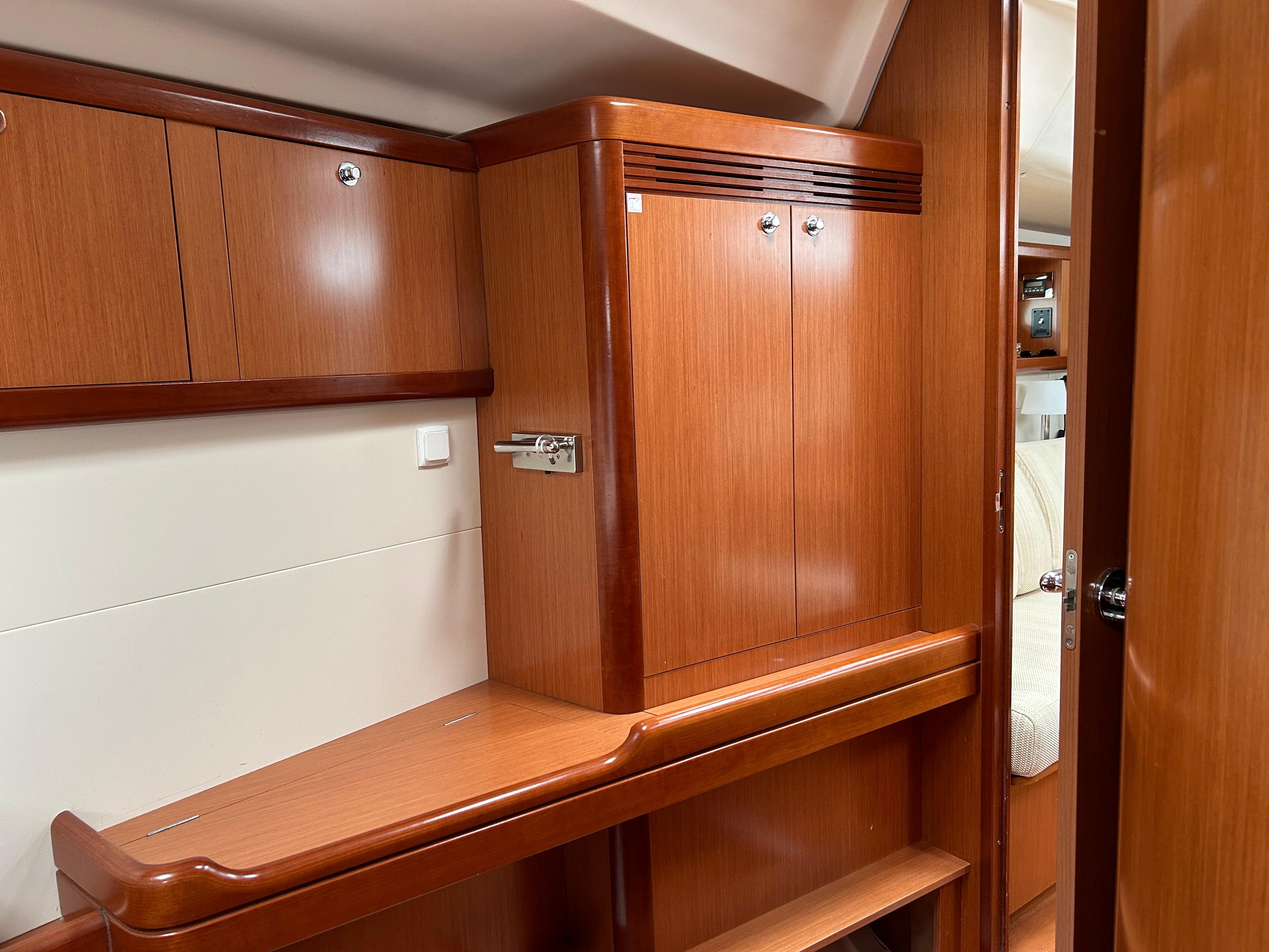 Yacht Photos Pics