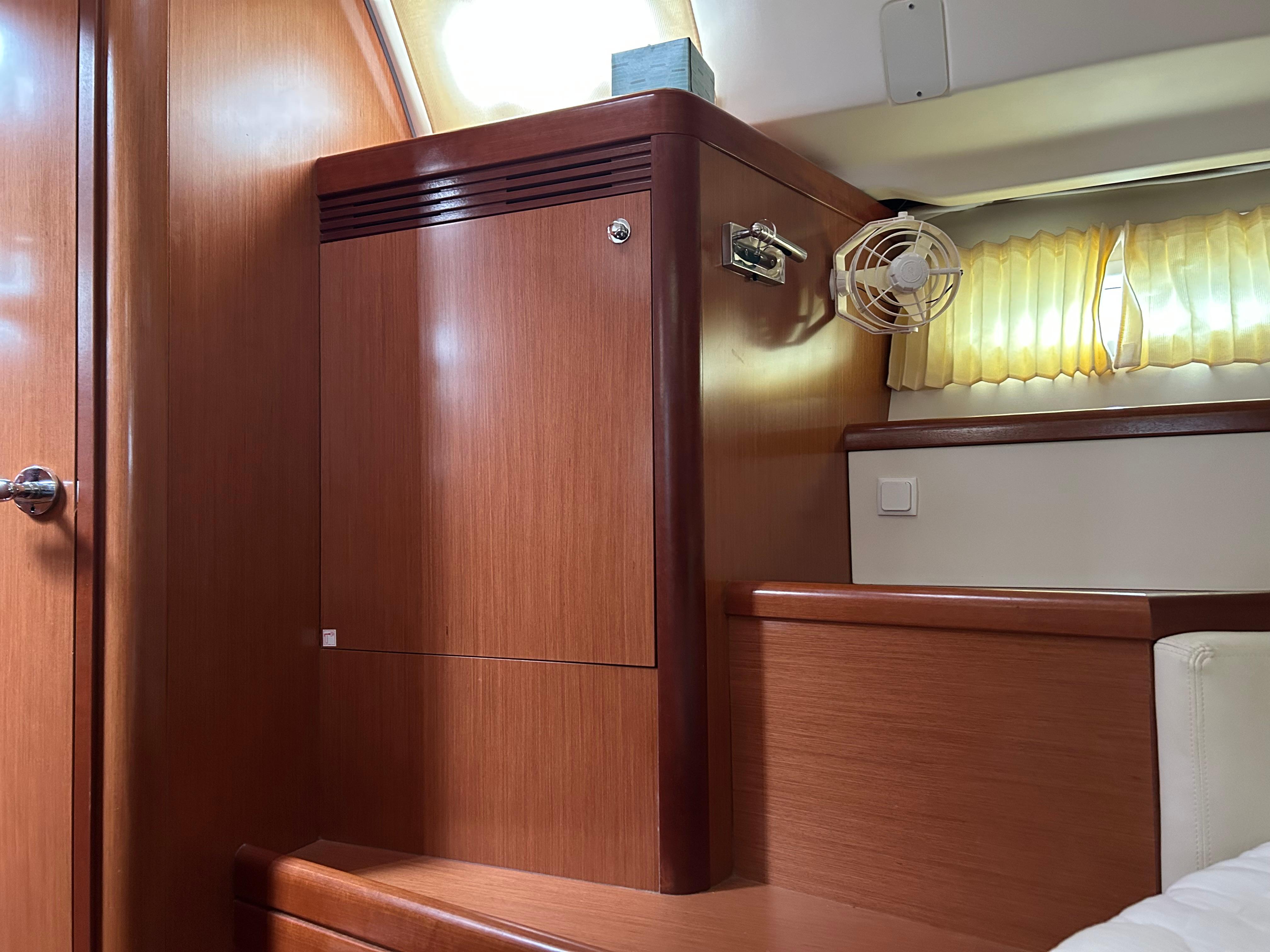 Yacht Photos Pics