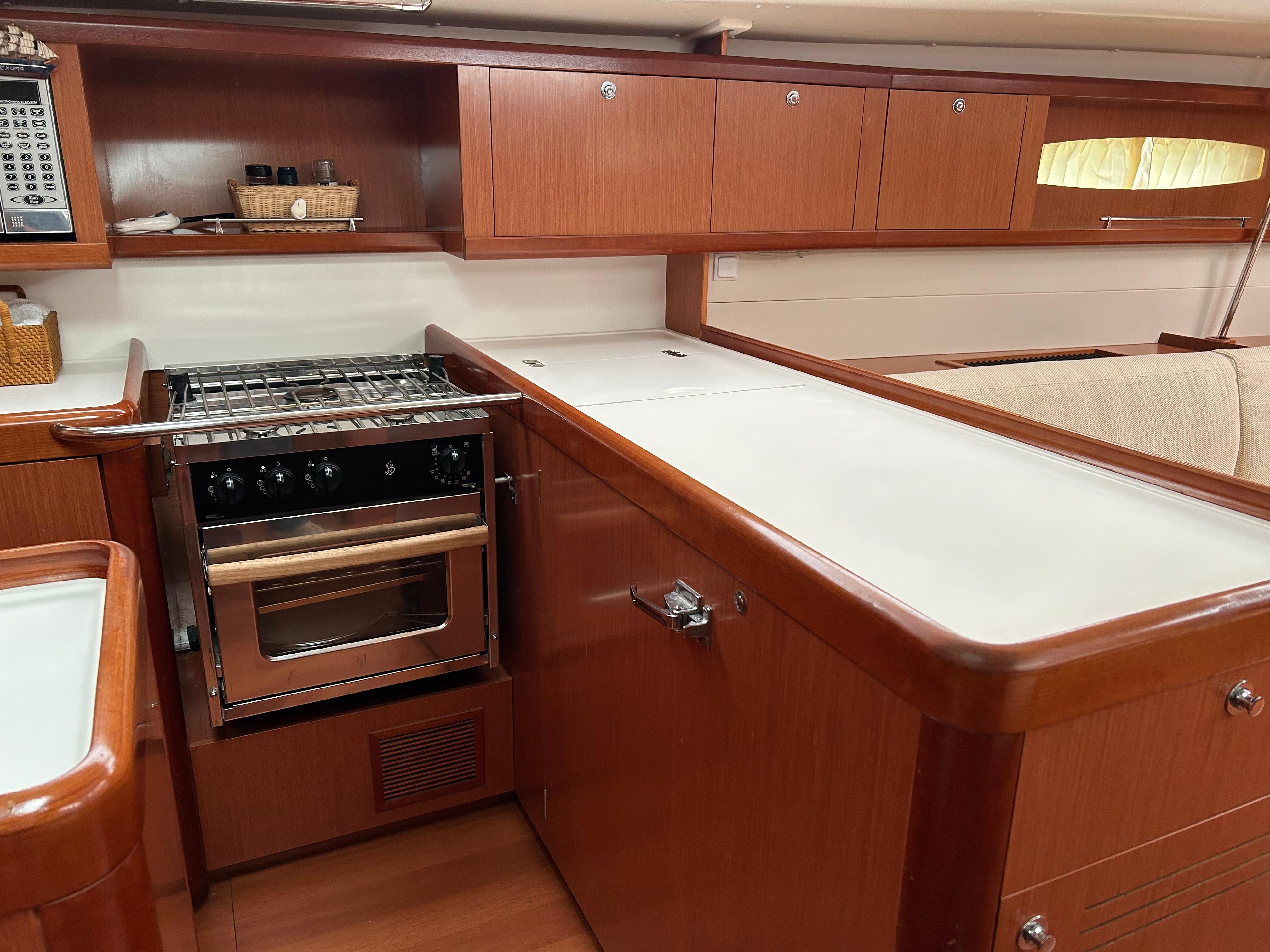 Yacht Photos Pics