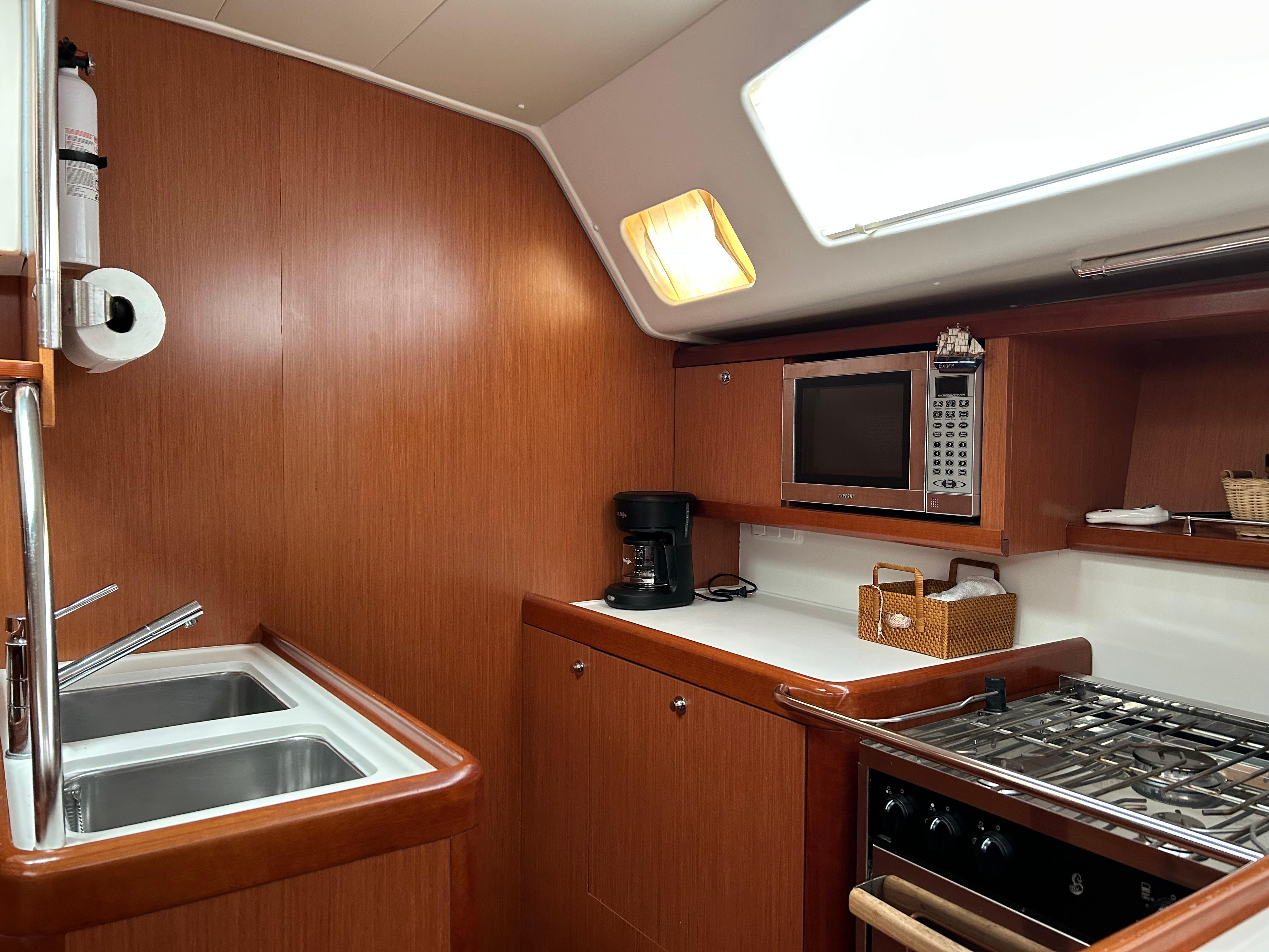 Yacht Photos Pics