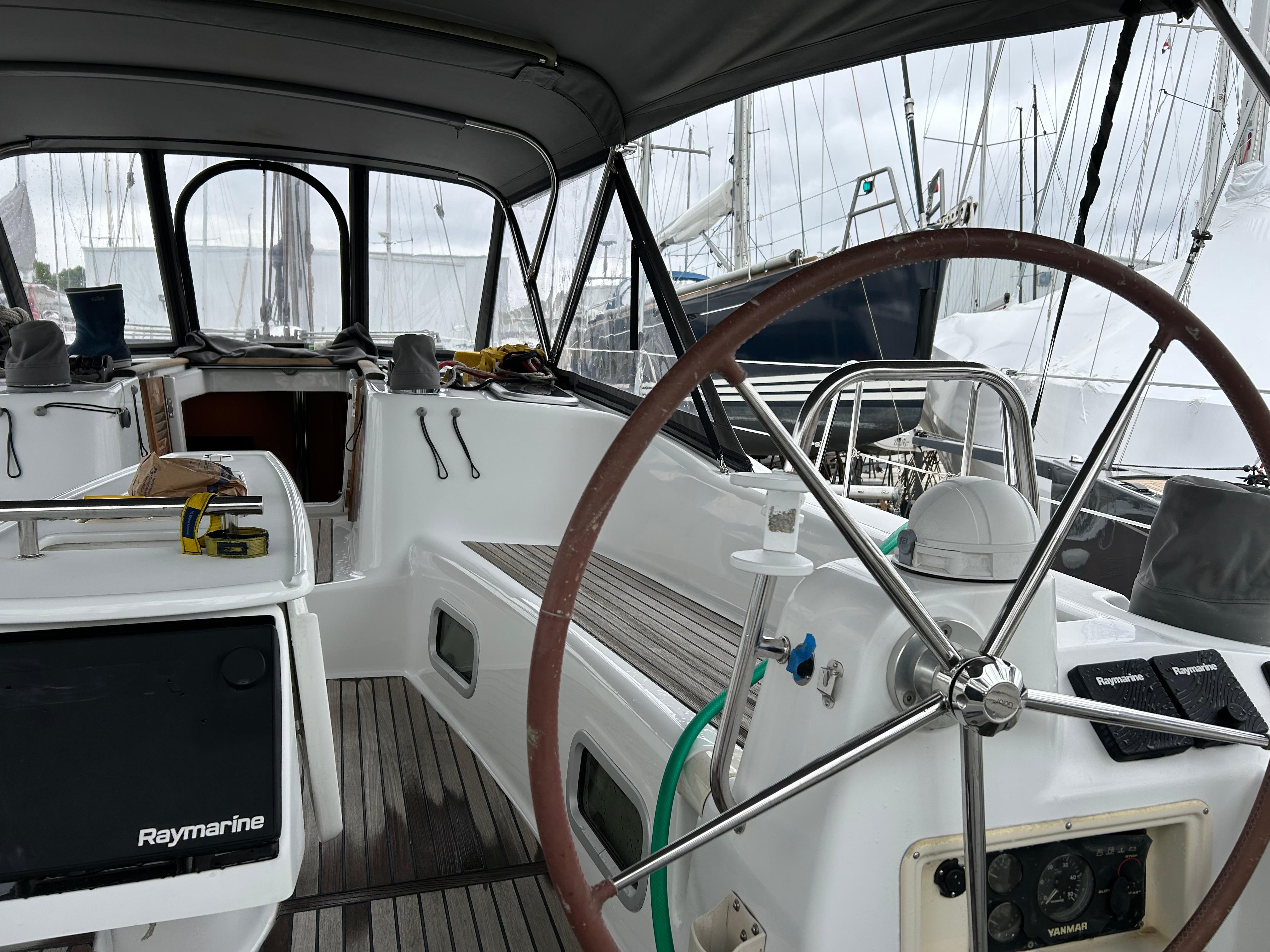 Yacht Photos Pics
