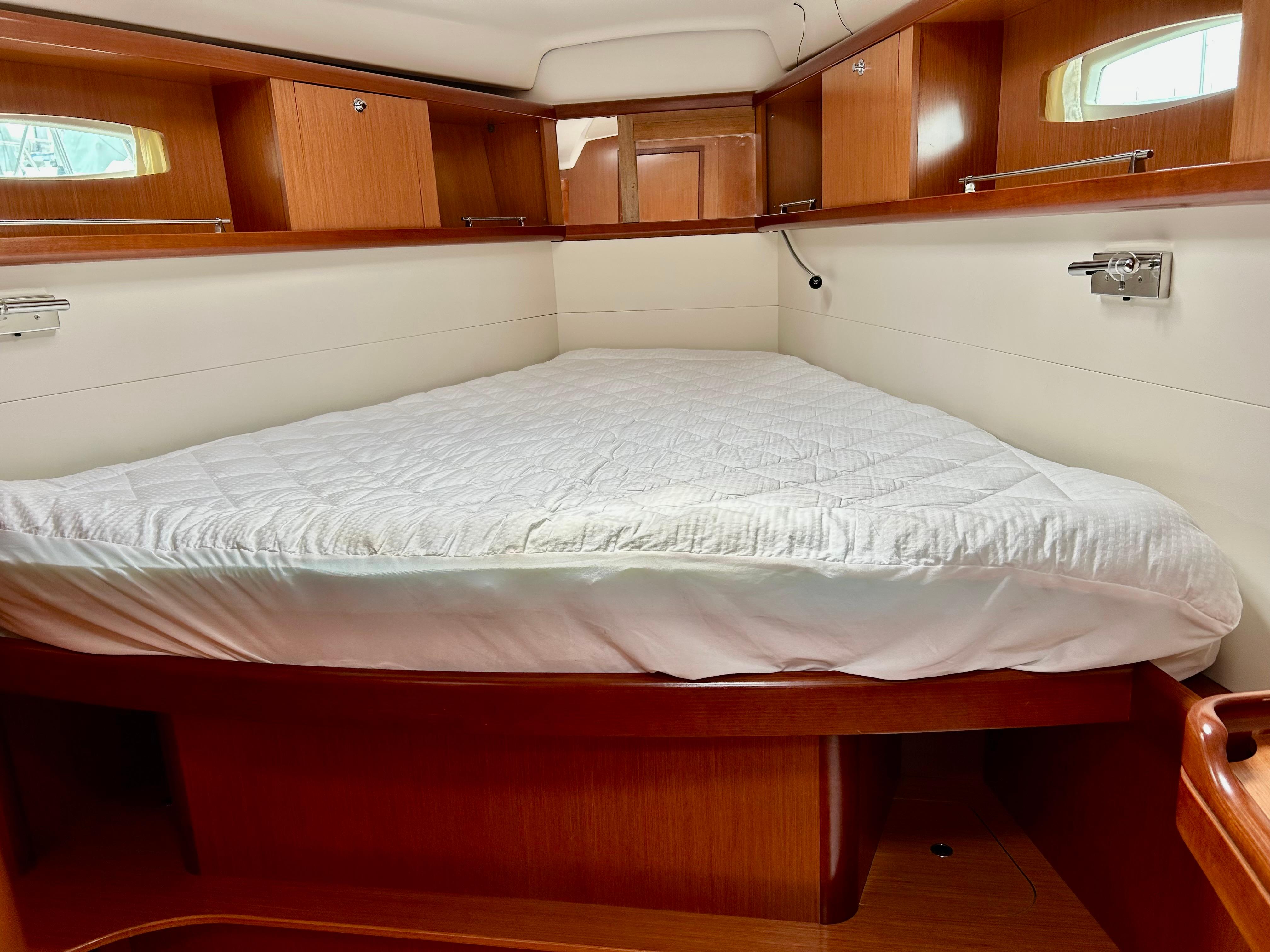 Yacht Photos Pics