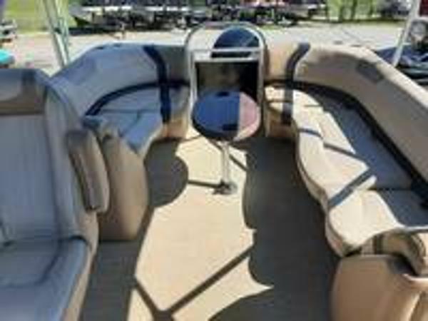 2019 Crestliner boat for sale, model of the boat is 240 Rally & Image # 7 of 14
