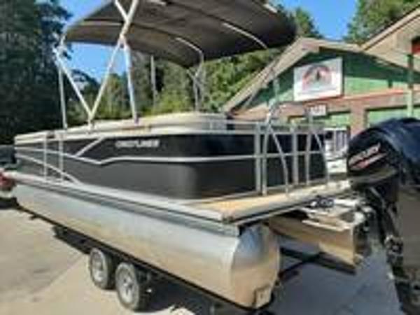 2019 Crestliner boat for sale, model of the boat is 240 Rally & Image # 5 of 14
