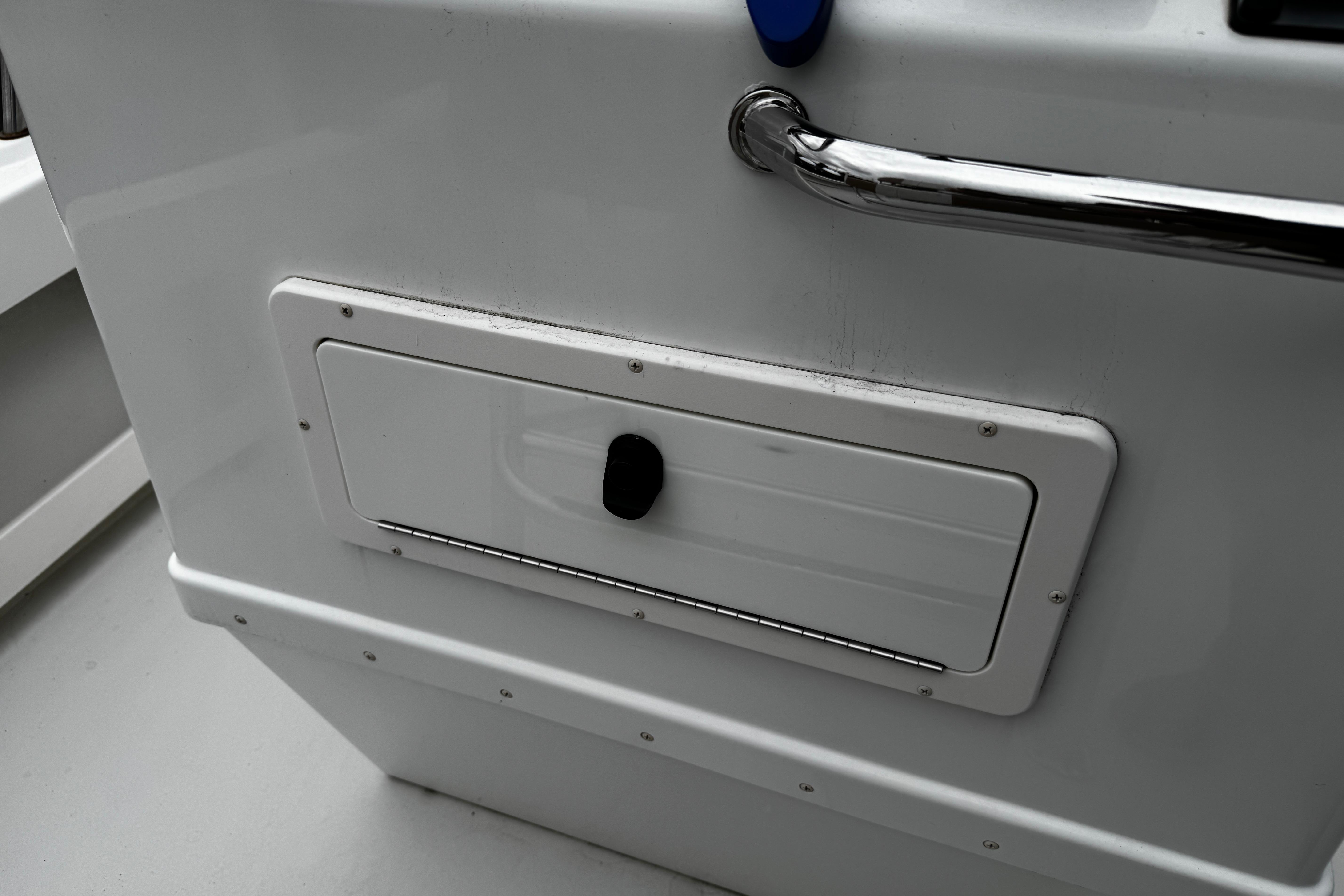 2017-parker-1801-center-console-power-10005861-20251106180752877-2