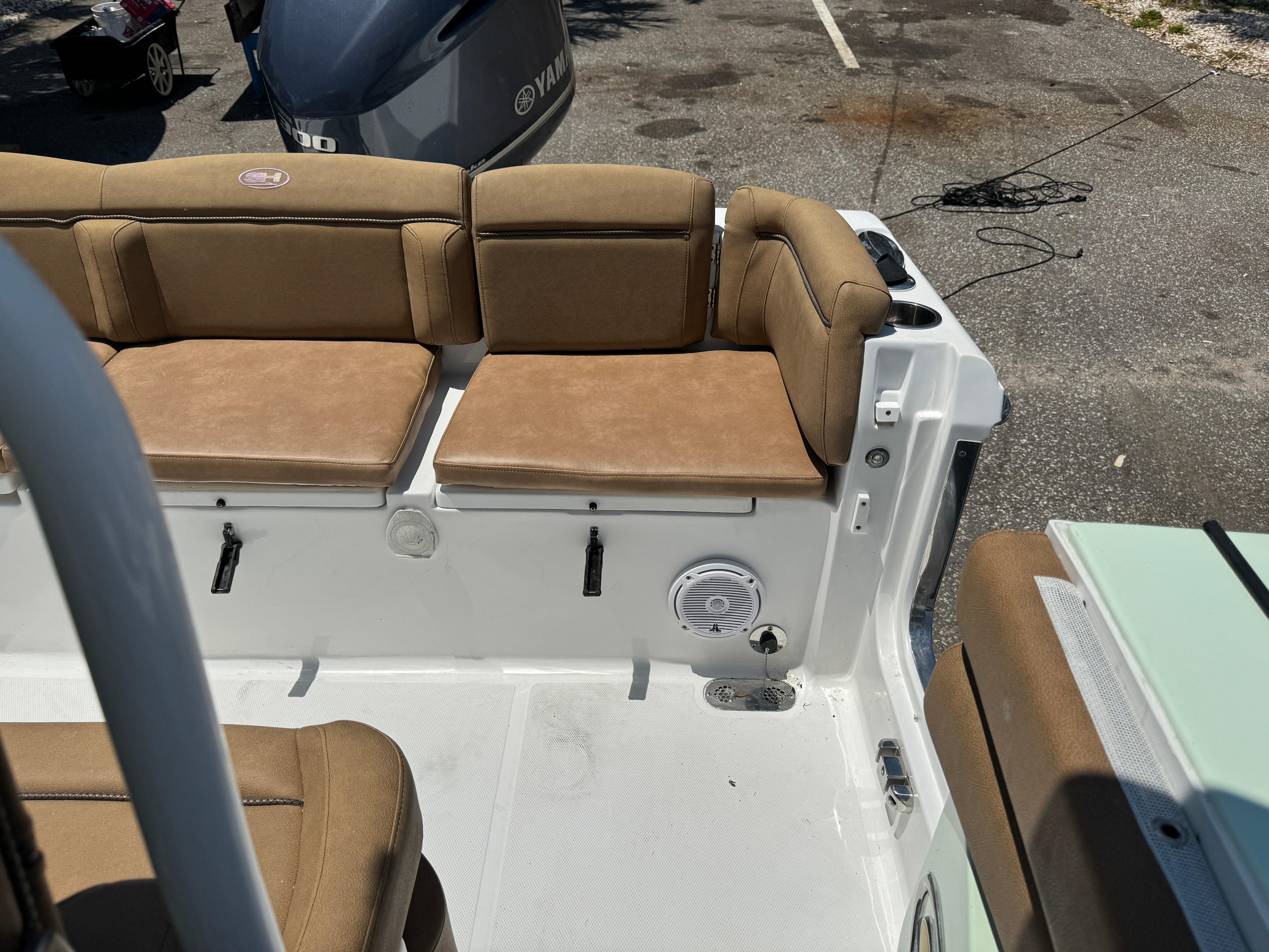 2019-sea-hunt-ultra-255-se-power-9805862-978947217-0-220520251041-23