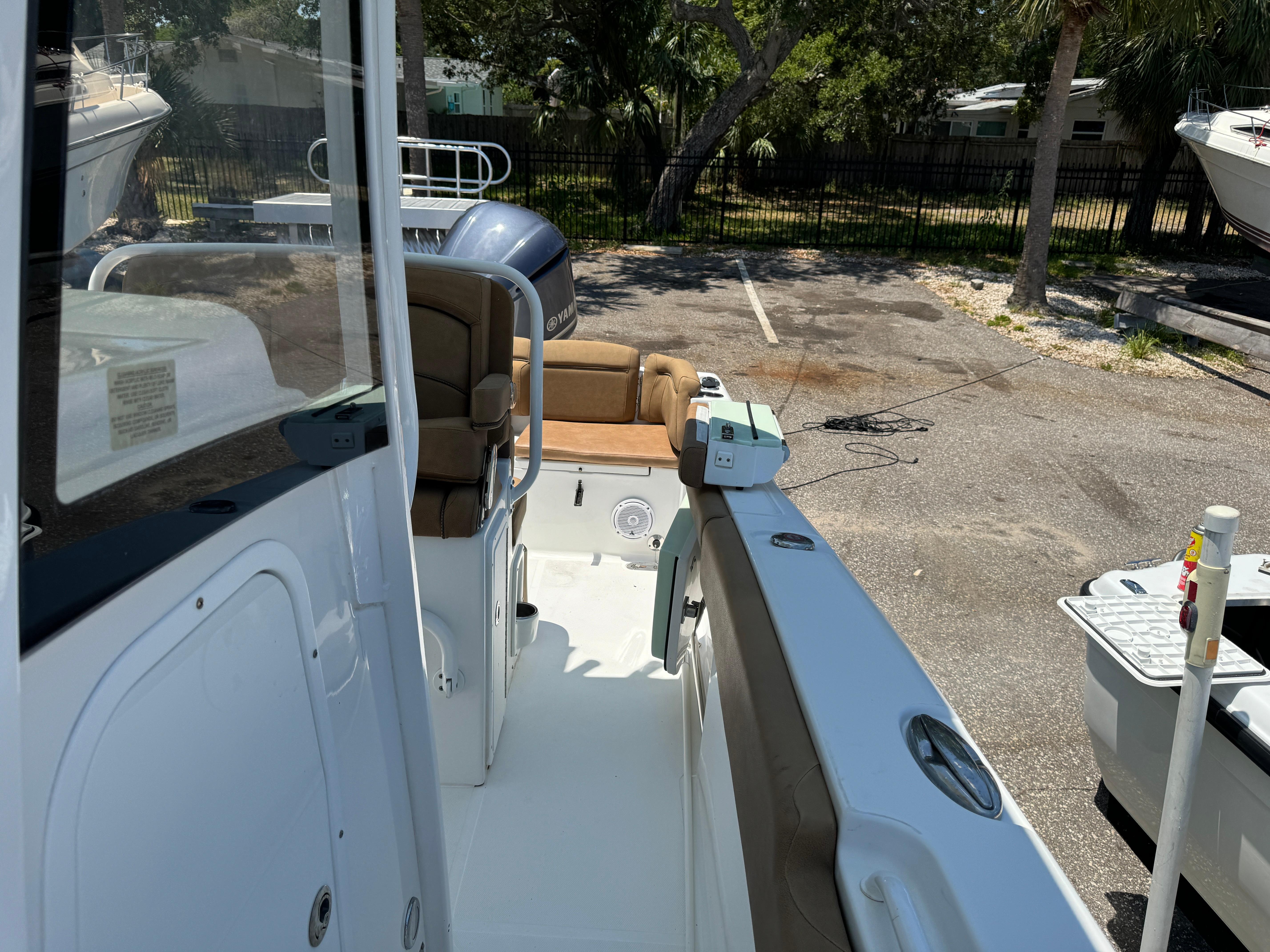 2019-sea-hunt-ultra-255-se-power-9805862-978947222-0-220520251042-28