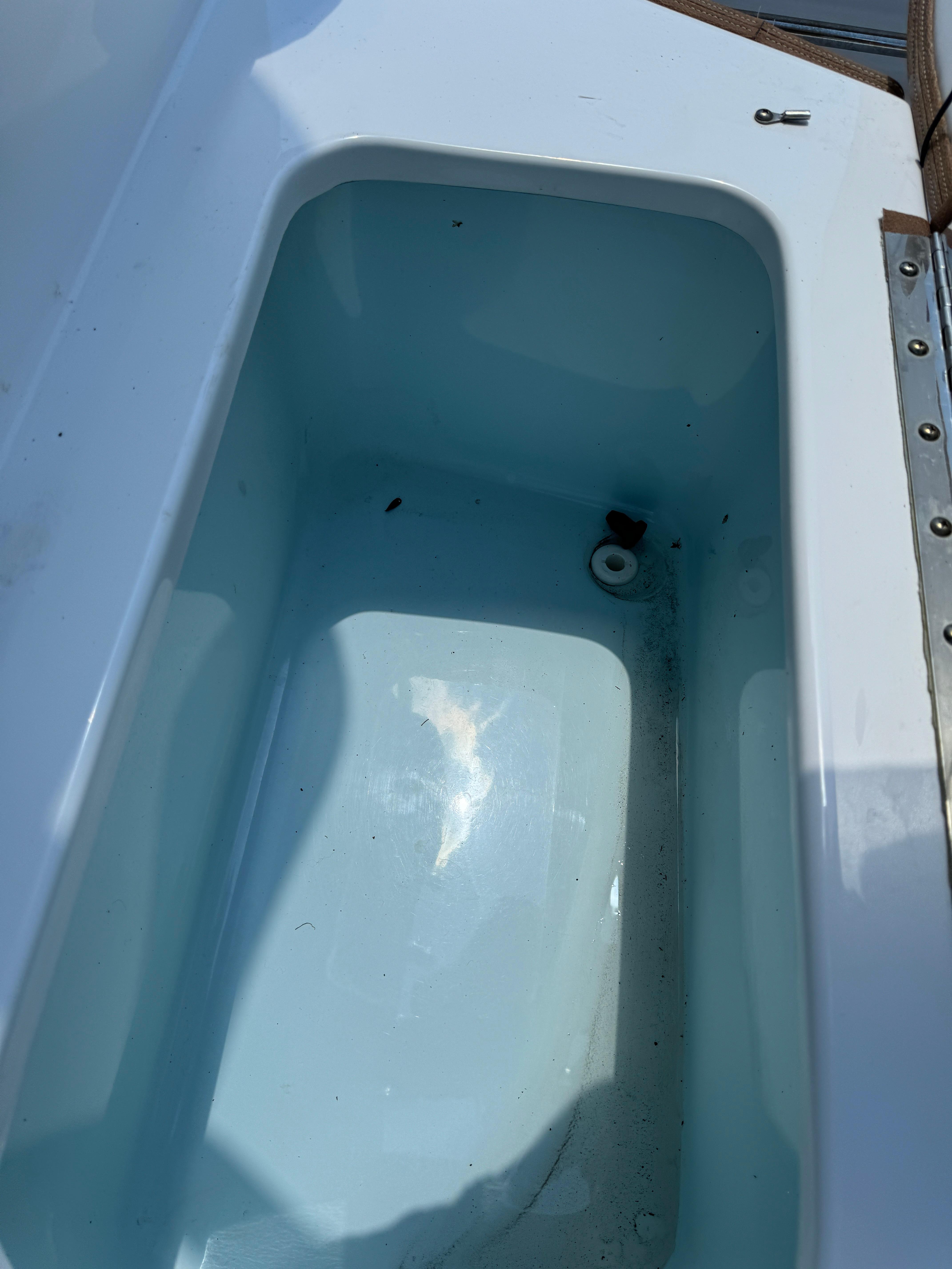 2019-sea-hunt-ultra-255-se-power-9805862-978947226-0-220520251043-32