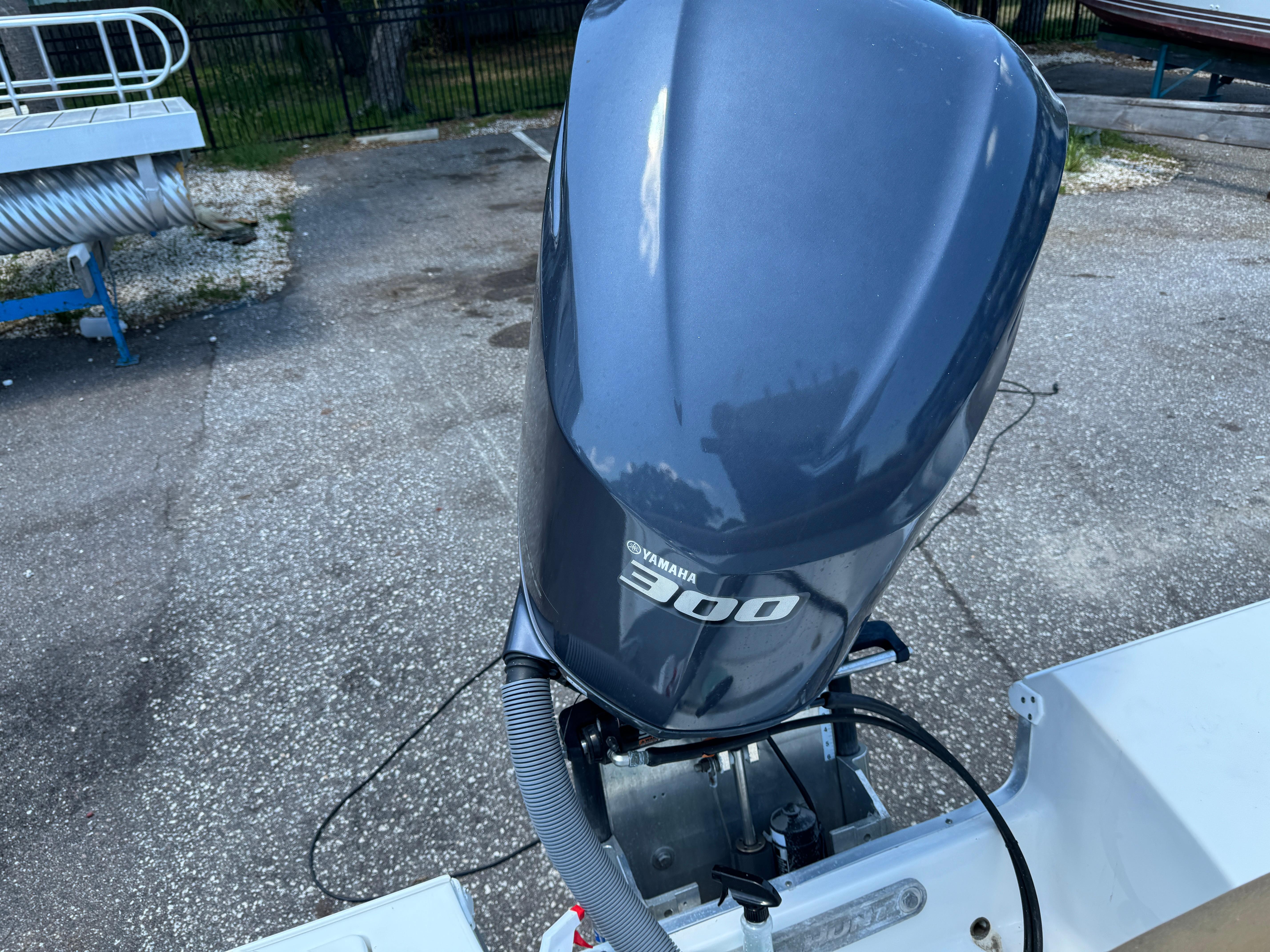 2019-sea-hunt-ultra-255-se-power-9805862-978947231-0-220520251043-37