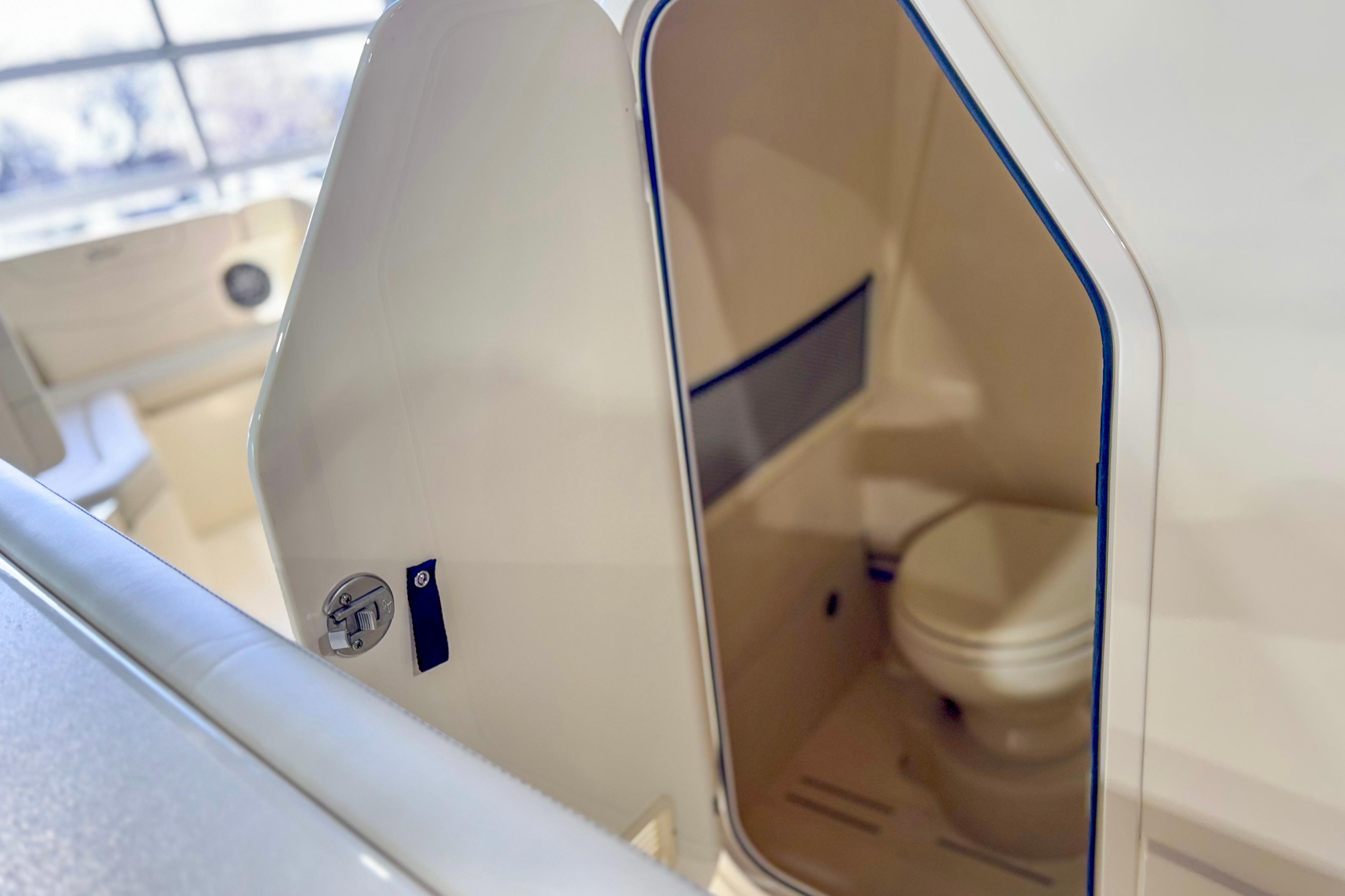 2026 Scout 240 XSF / Mercury 300 - Image 10