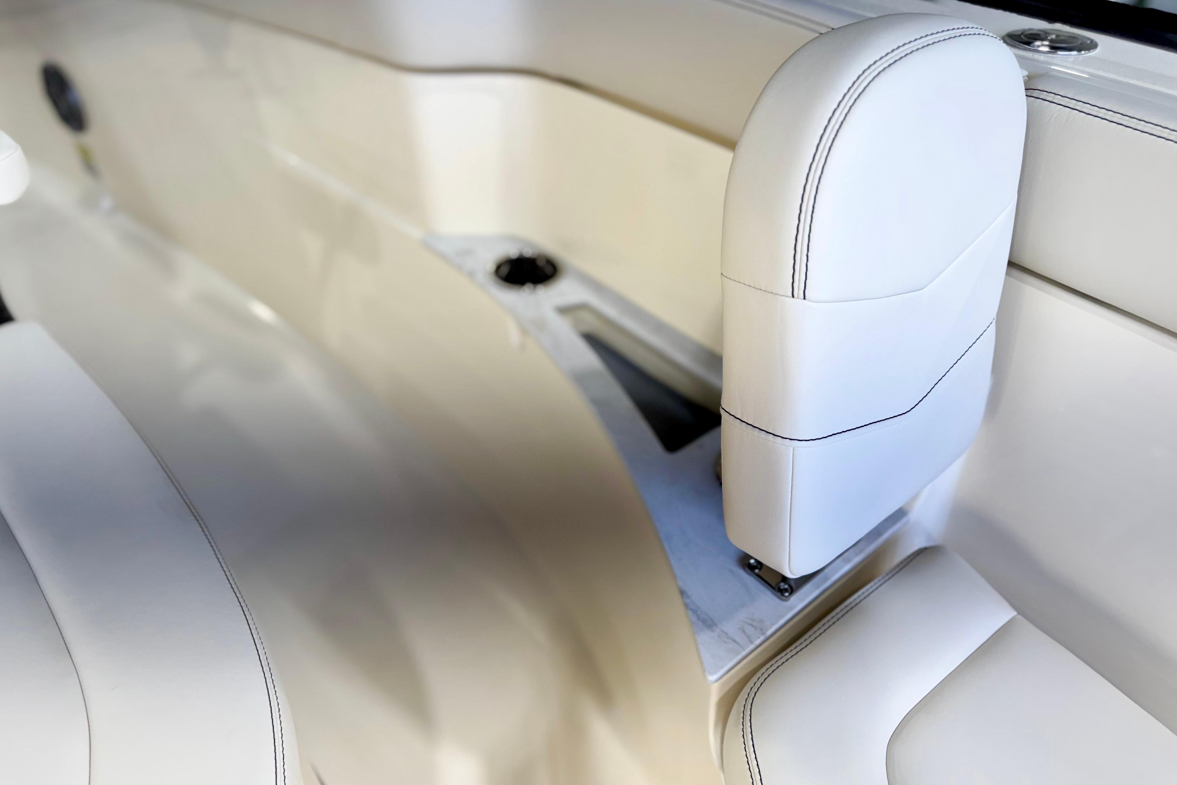 2026 Scout 240 XSF / Mercury 300 - Image 23