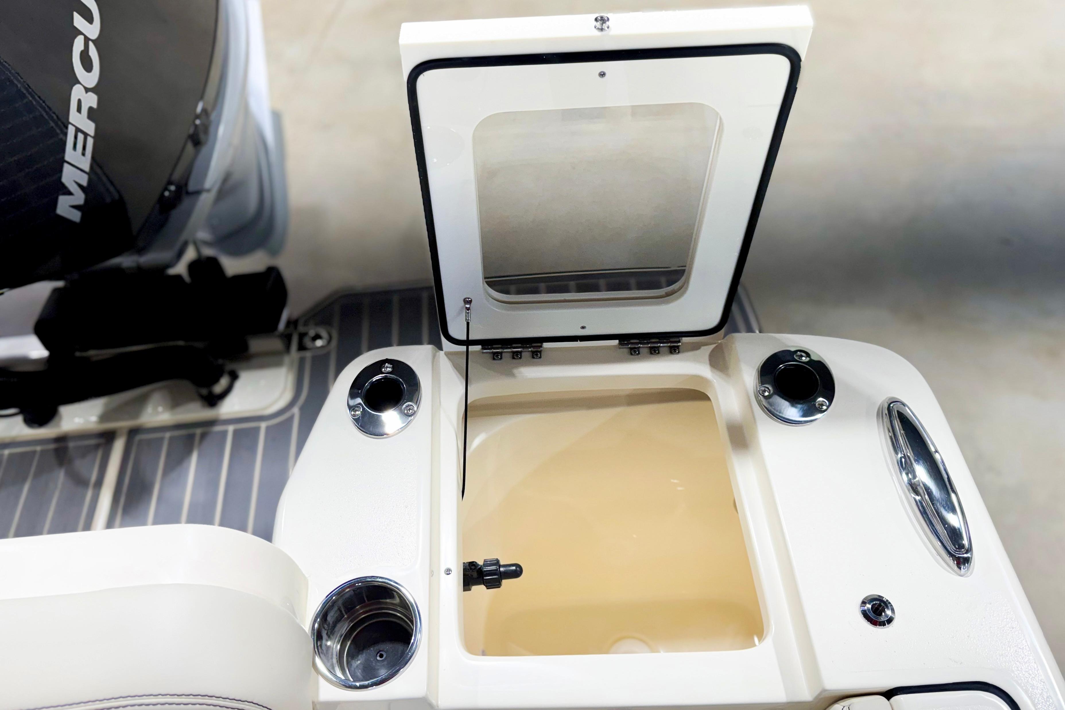 2026 Scout 240 XSF / Mercury 300 - Image 29