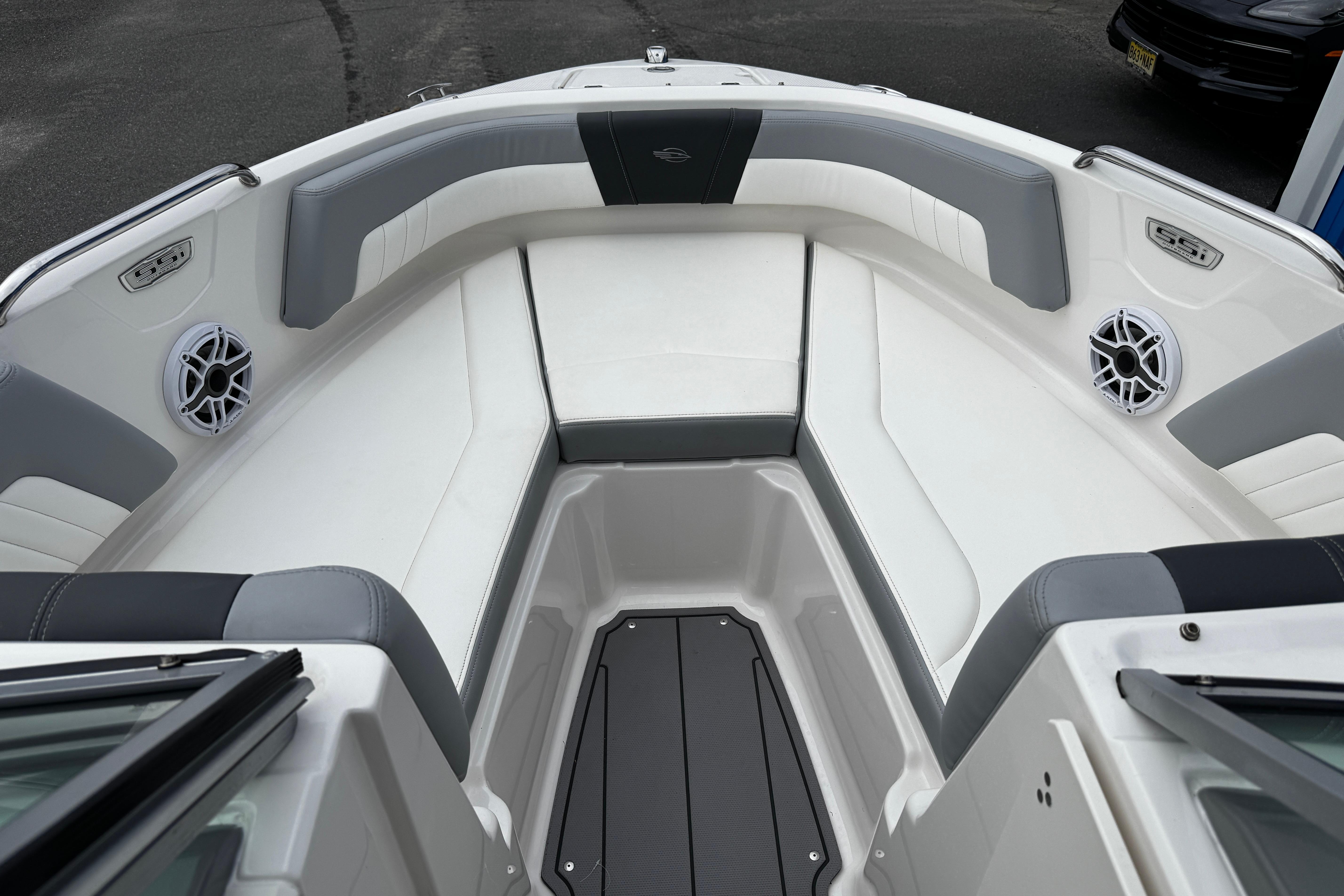 2023-chaparral-21-ssi-ob-power-10005869-20251106183114568-2