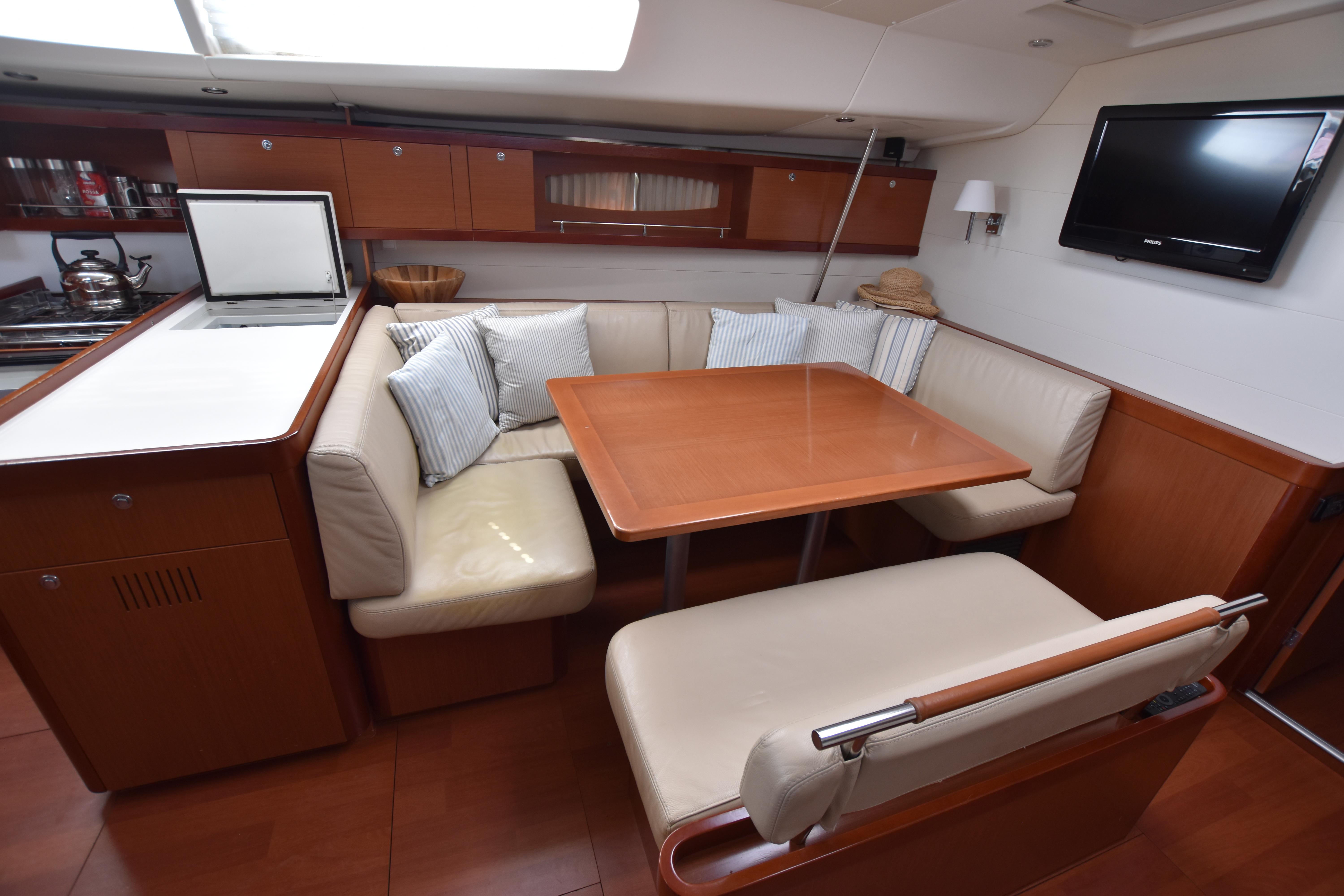 Yacht Photos Pics