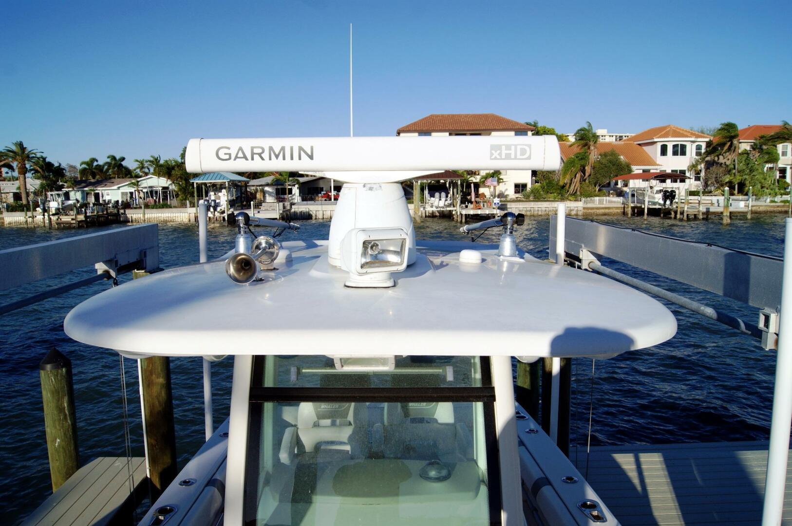 2009-boston-whaler-250-outrage-power-9805875-978947548-0-220520251040-34