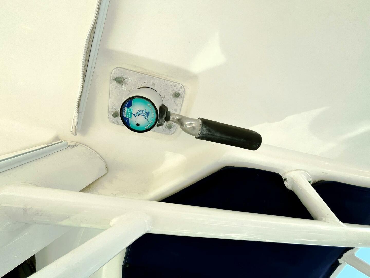 2009-boston-whaler-250-outrage-power-9805875-978947549-0-220520251041-35