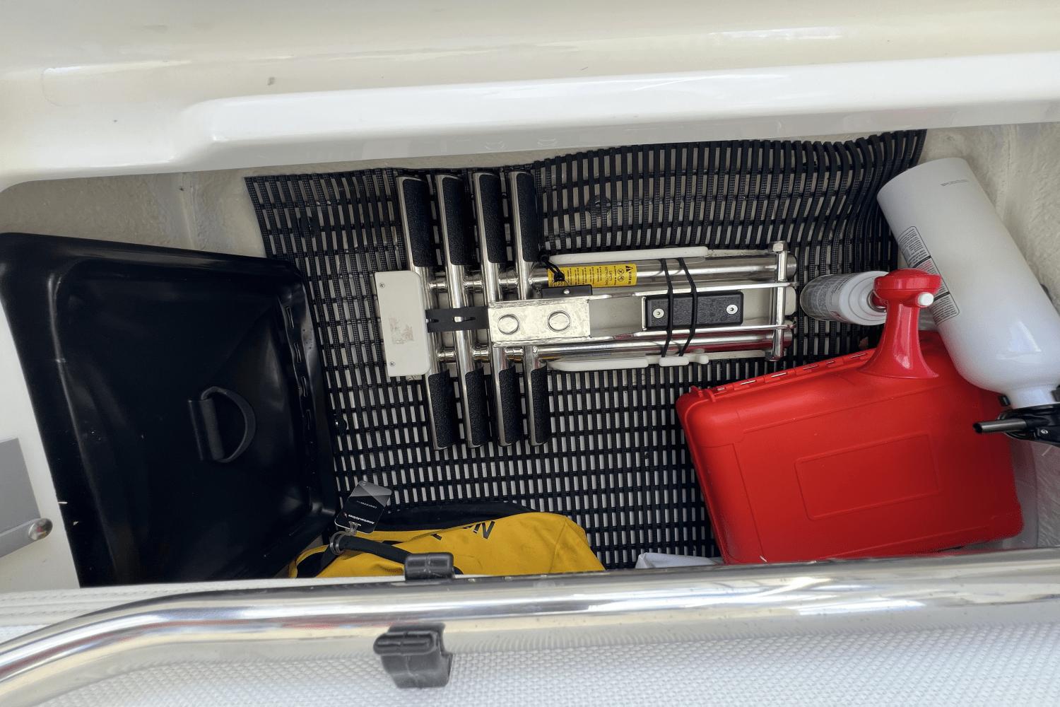 2024-boston-whaler-280-vantage-power-9685876-974380827-0-260220251129-61
