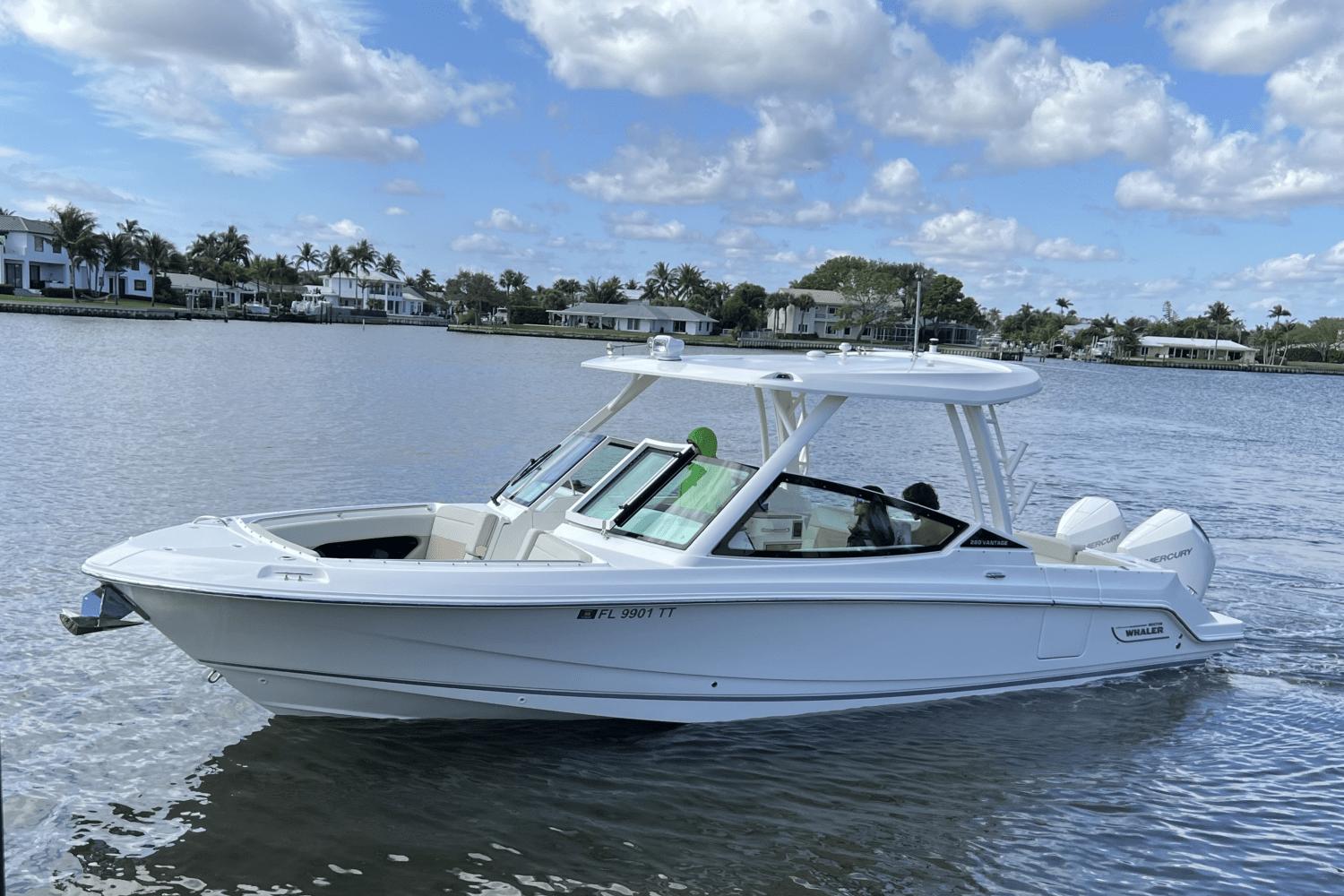 2024-boston-whaler-280-vantage-power-9685876-974380854-0-260220251128-4
