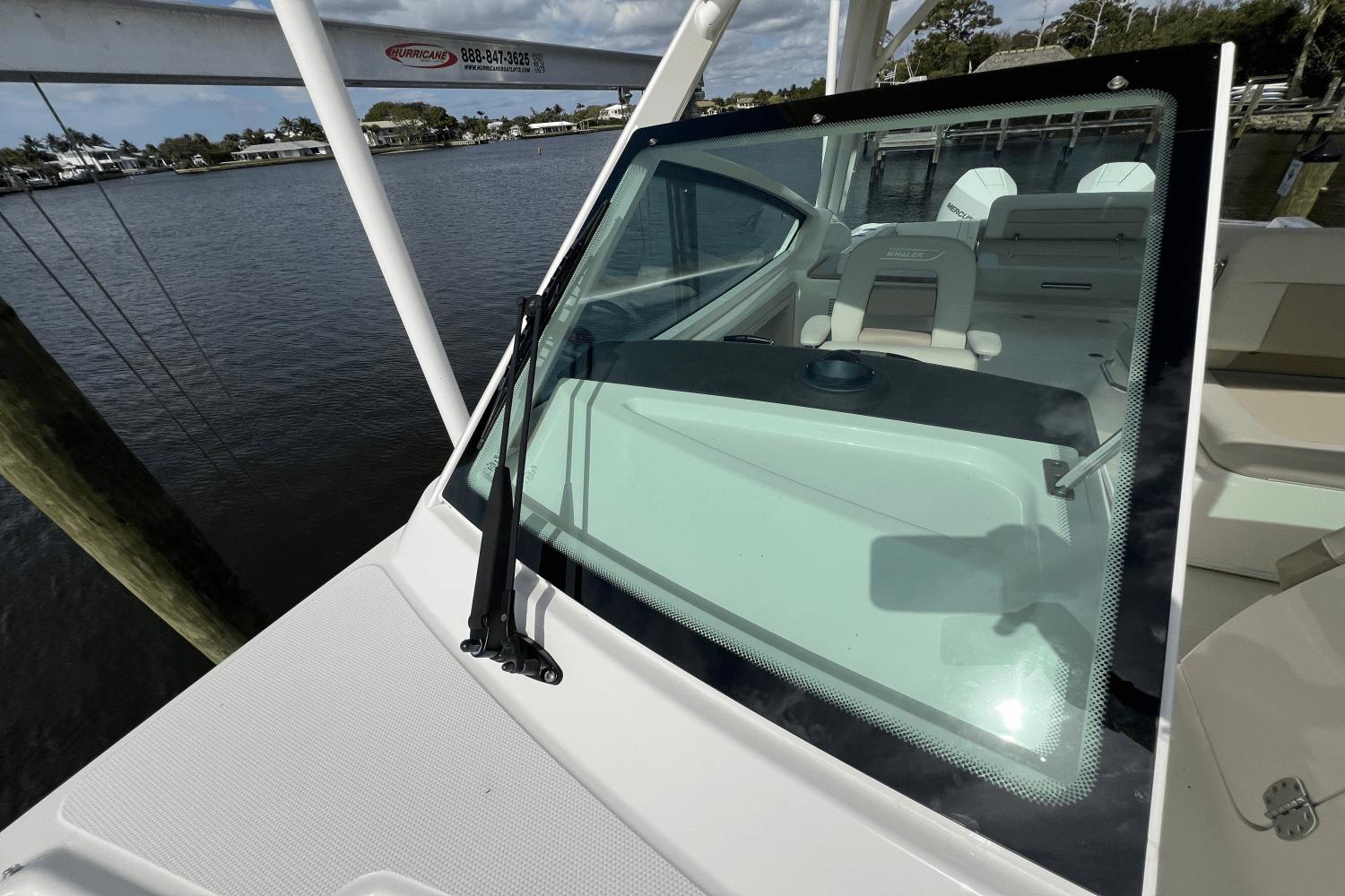 2024-boston-whaler-280-vantage-power-9685876-974380873-0-260220251129-52