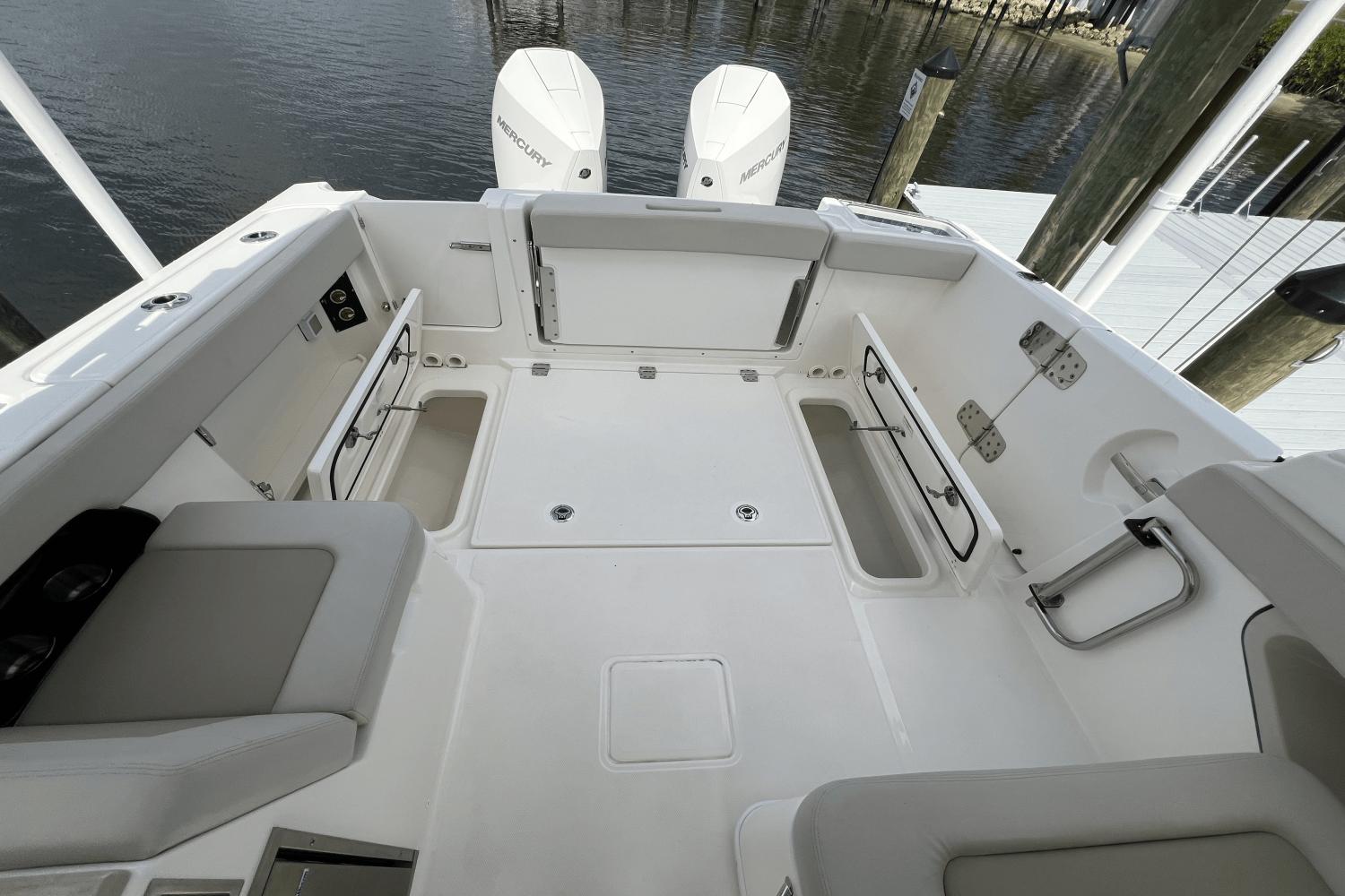 2024-boston-whaler-280-vantage-power-9685876-974380898-0-260220251129-89