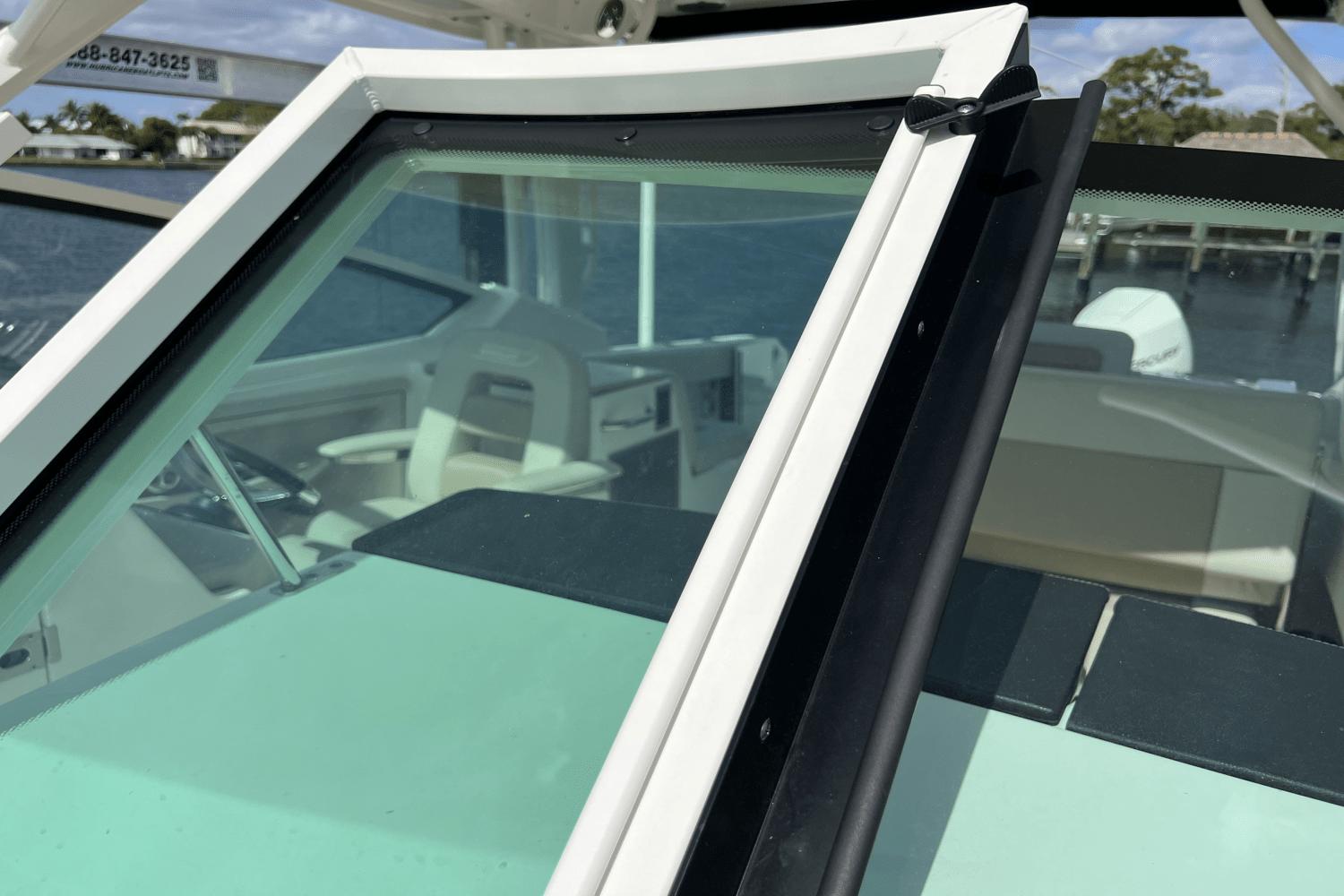 2024-boston-whaler-280-vantage-power-9685876-974380912-0-260220251128-23