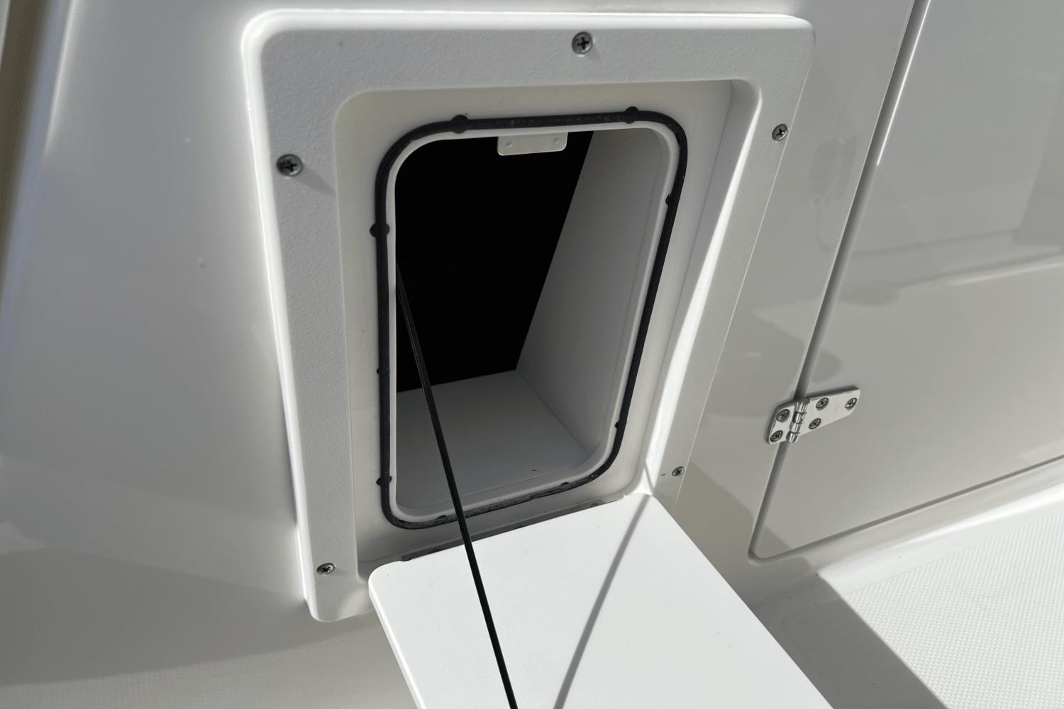 2024-boston-whaler-280-vantage-power-9685876-974380913-0-260220251128-25