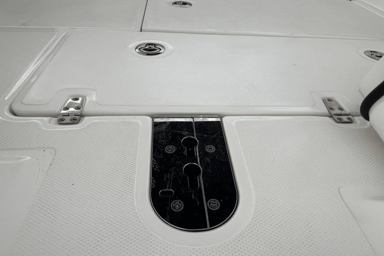 2024-boston-whaler-280-vantage-power-9685876-974380951-0-260220251130-109