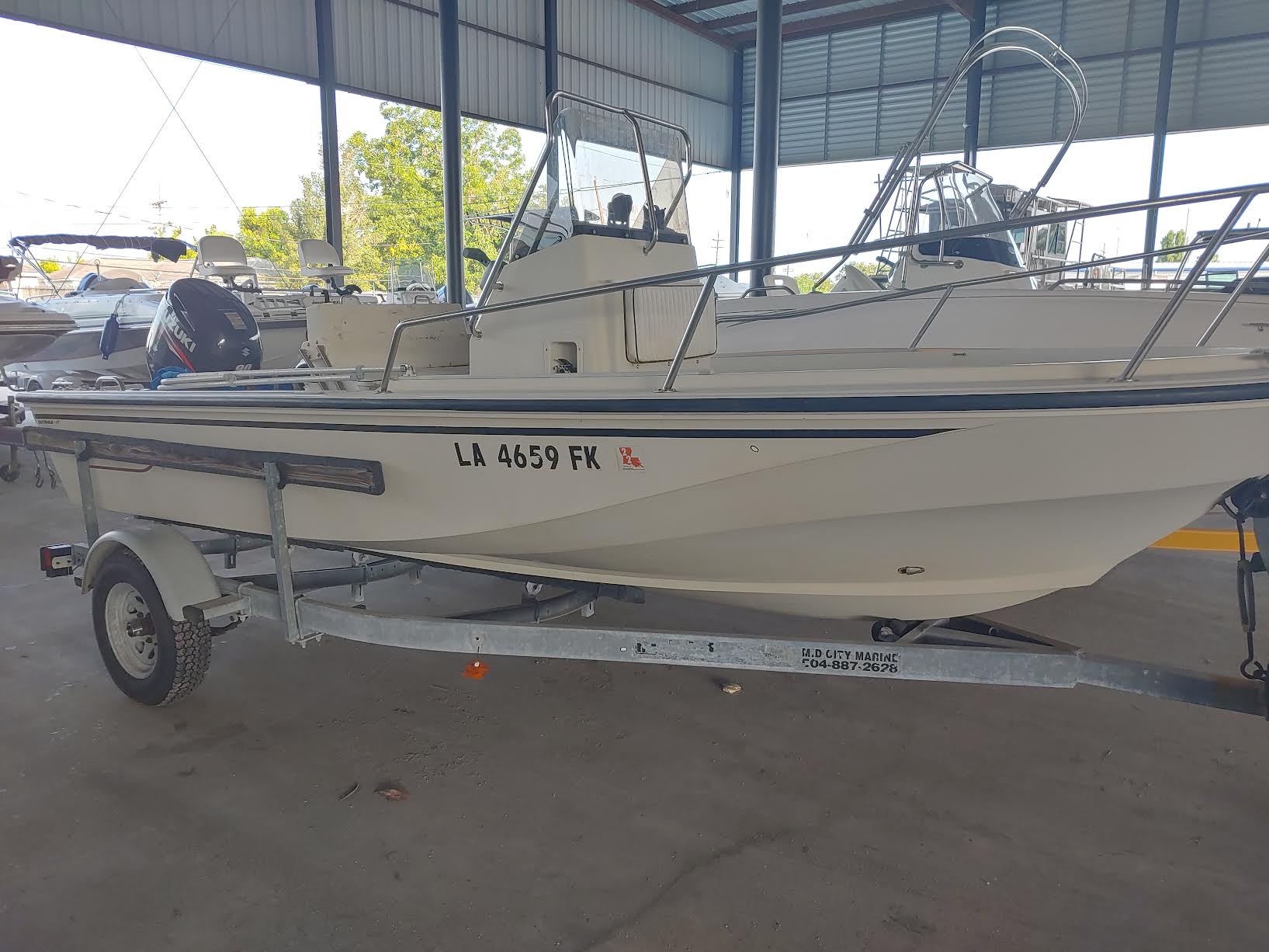 1992 Boston Whaler boat for sale, model of the boat is OUTRAGE & Image # 1 of 5