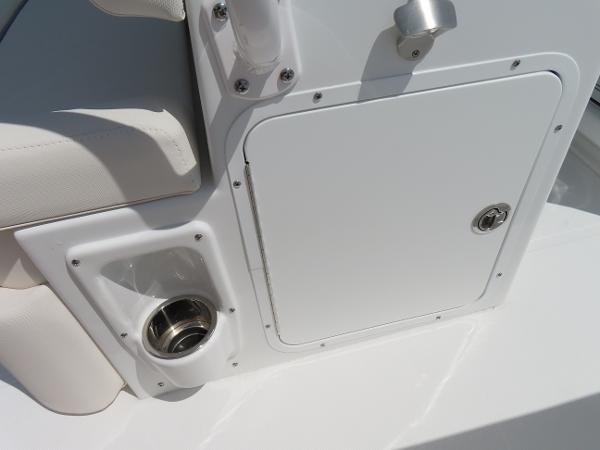 Ultra 239 SE Photo 30