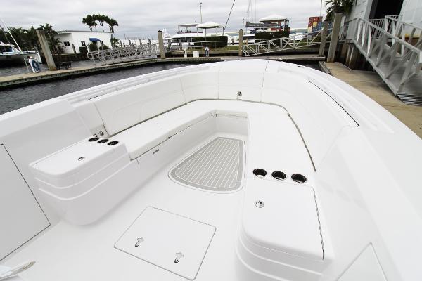 37' Intrepid, Listing Number 100913700, - Photo No. 6