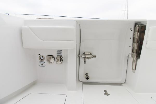 37' Intrepid, Listing Number 100913700, - Photo No. 18