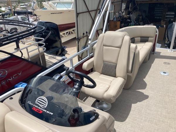 2021 Sun Tracker boat for sale, model of the boat is SPB22XP3 & Image # 7 of 11