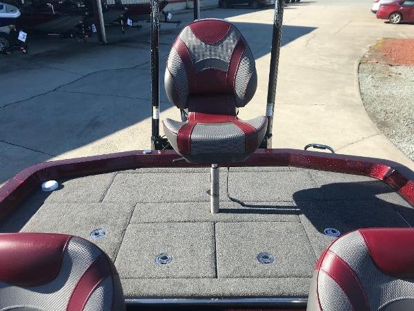 2020 Ranger Boats boat for sale, model of the boat is Z520L & Image # 7 of 18