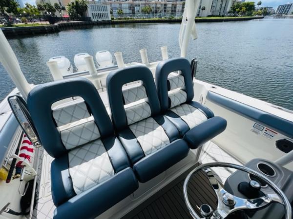 35' Boston Whaler, Listing Number 100891966, Image No. 19