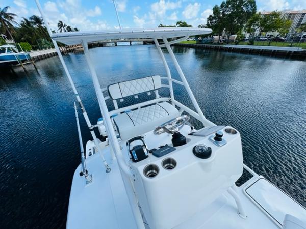 35' Boston Whaler, Listing Number 100891966, Image No. 29