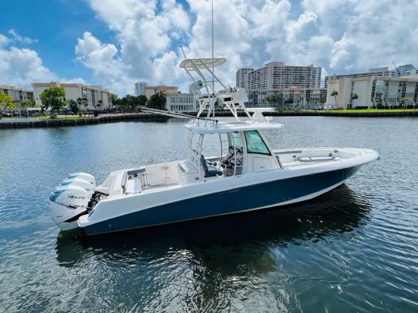35' Boston Whaler, Listing Number 100891966, - Photo No. 3