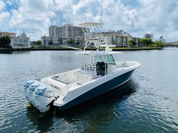 35' Boston Whaler, Listing Number 100891966, Image No. 4