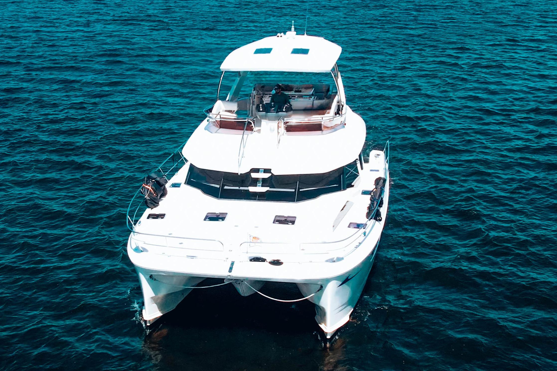 Aquila-44 Yacht 2017-Ryans Inheritance FL-US-2017 Aquila 44 Yacht on open water, showcasing sleek design and spacious deck.-9835915 | Thumbnail
