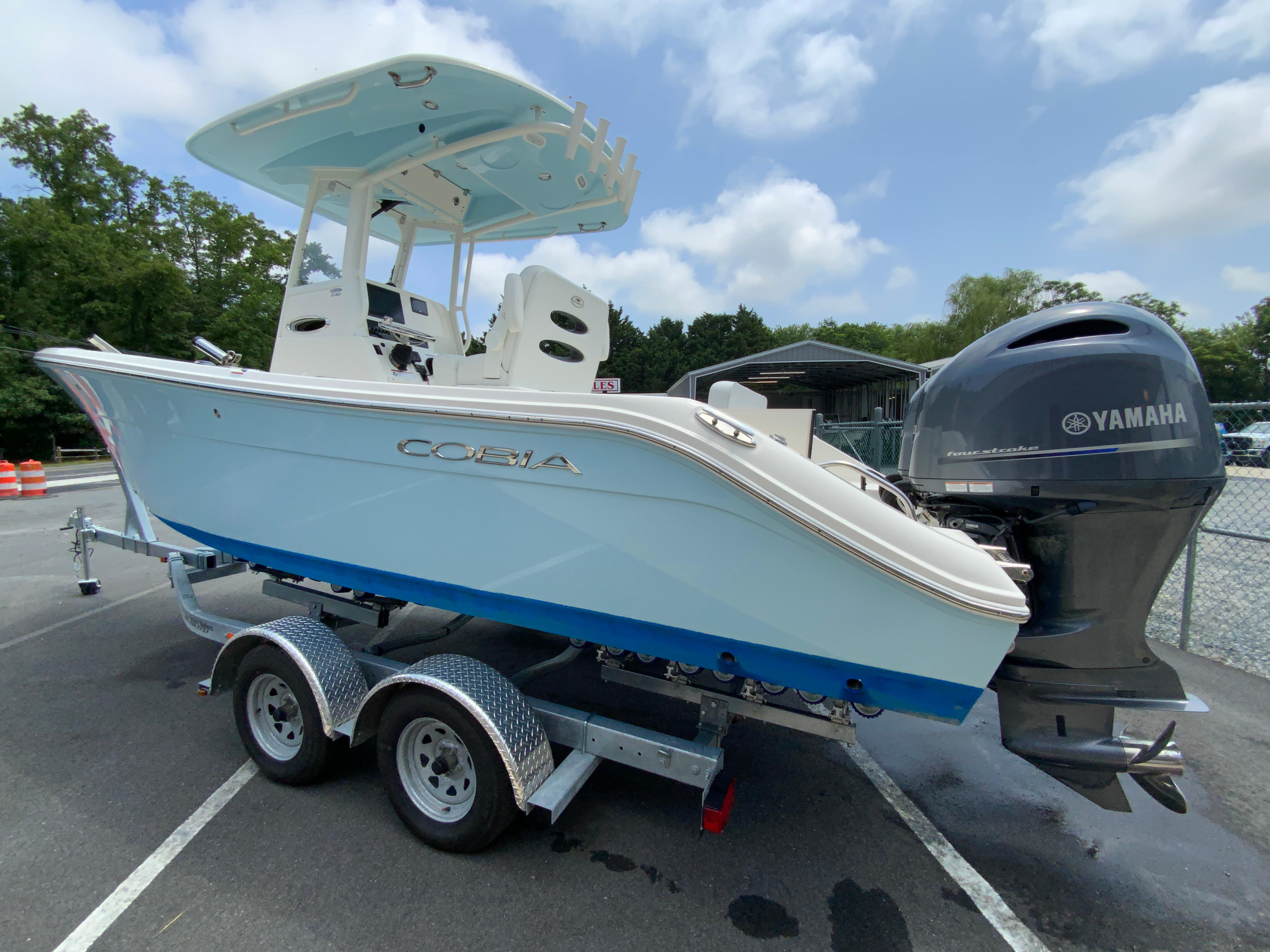 2023 Cobia 240 Center Console-7