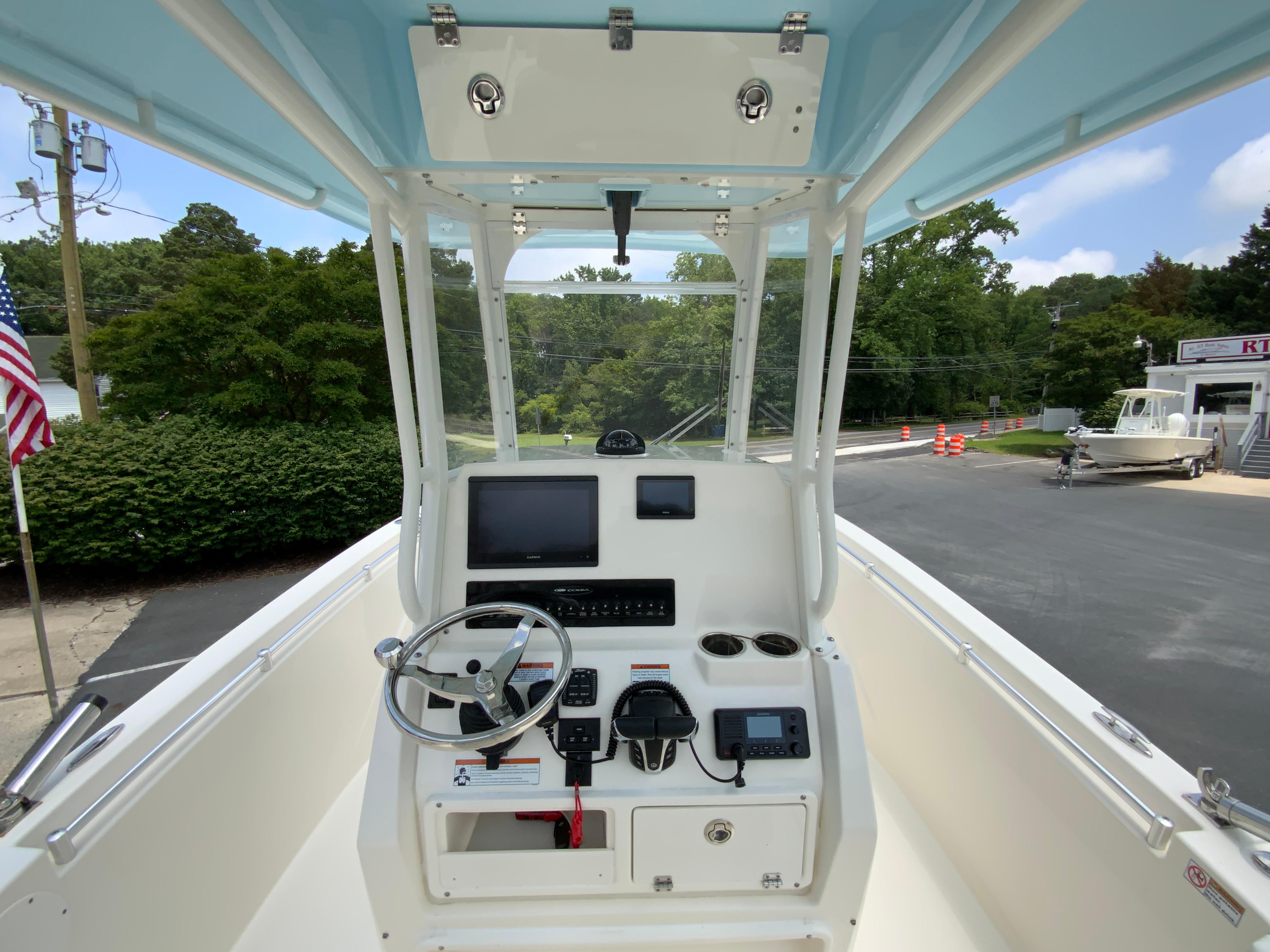 2023 Cobia 240 Center Console-12