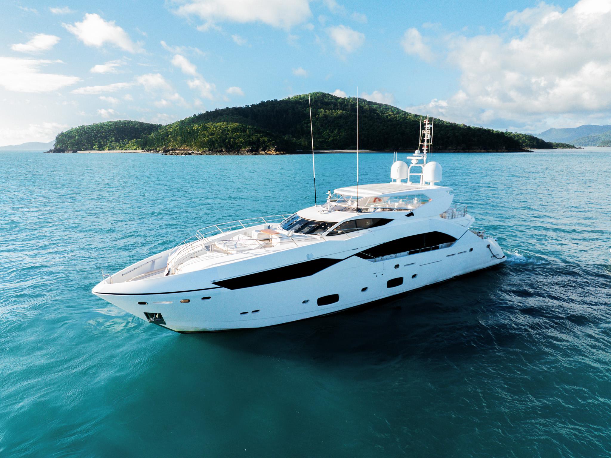 2015 Sunseeker 115 Sport Yacht