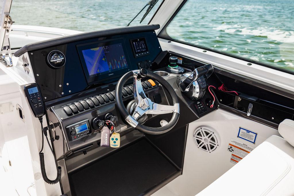 2021-blackfin-272-dc-power-9715924-20250314125822720-1_XLARGE