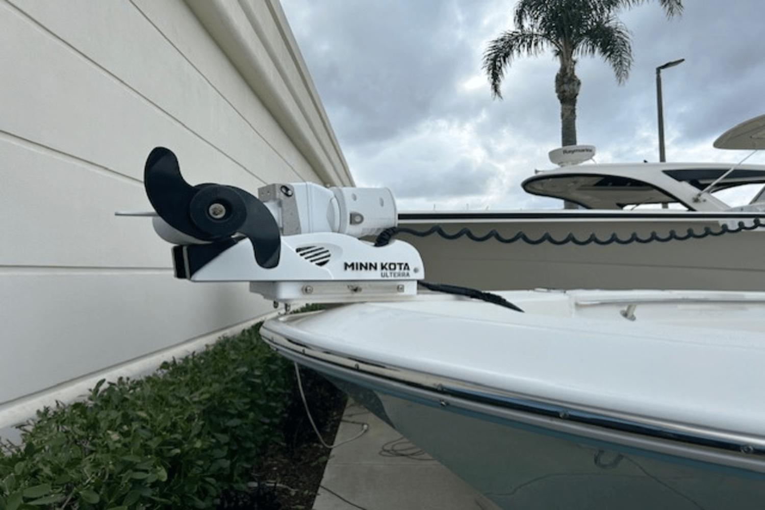 2022-boston-whaler-250-dauntless-power-9685925-974079396-0-180220251324-8