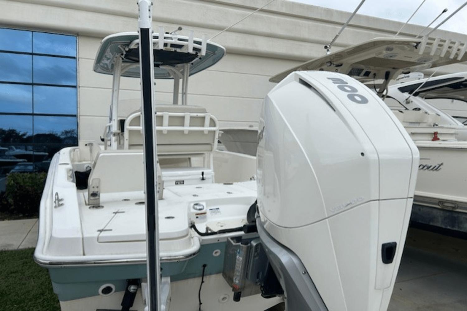 2022-boston-whaler-250-dauntless-power-9685925-974079398-0-180220251324-12