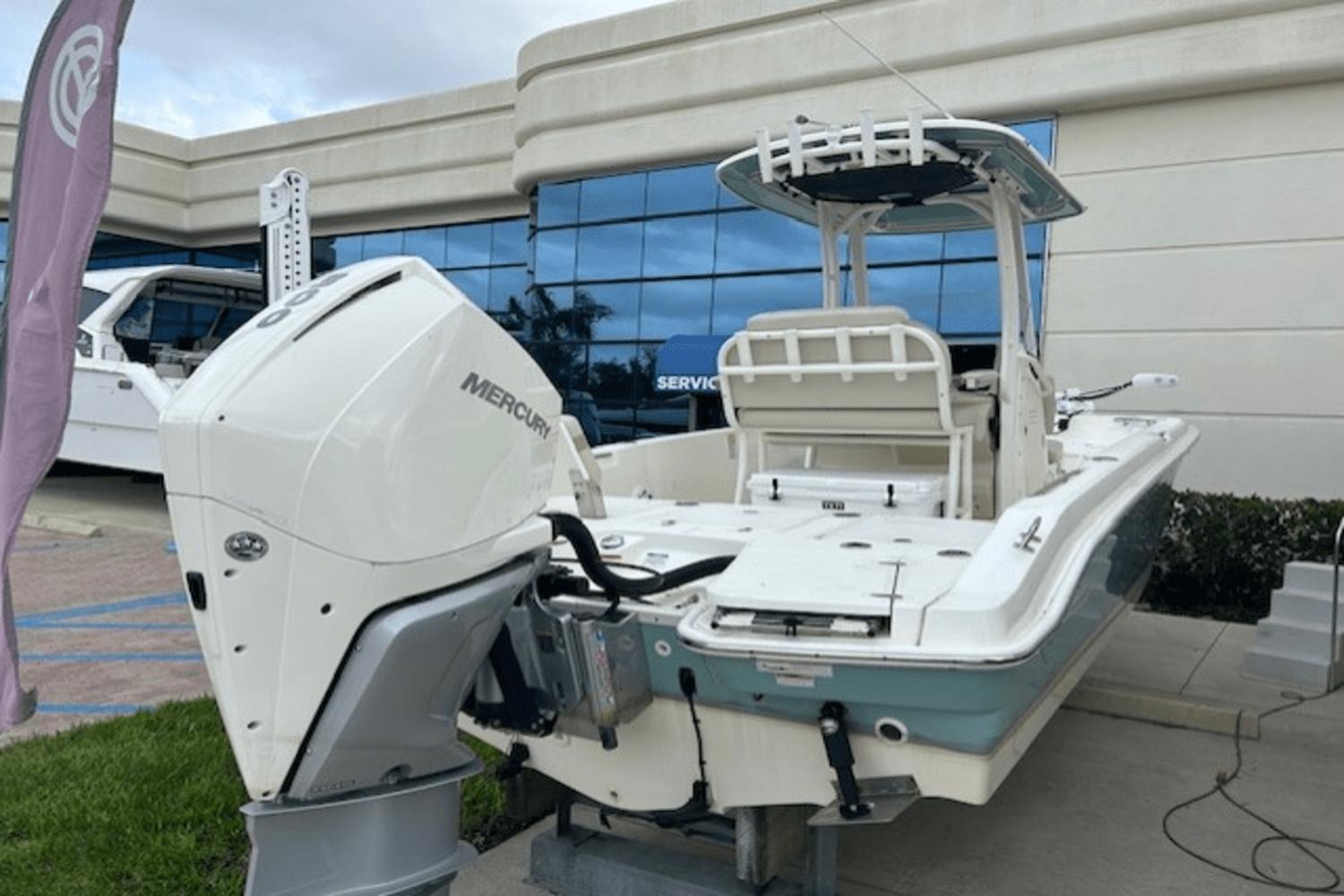 2022-boston-whaler-250-dauntless-power-9685925-974079405-0-180220251324-14