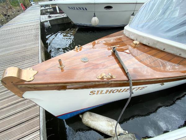 1999 Creative Marine Frolic 31
