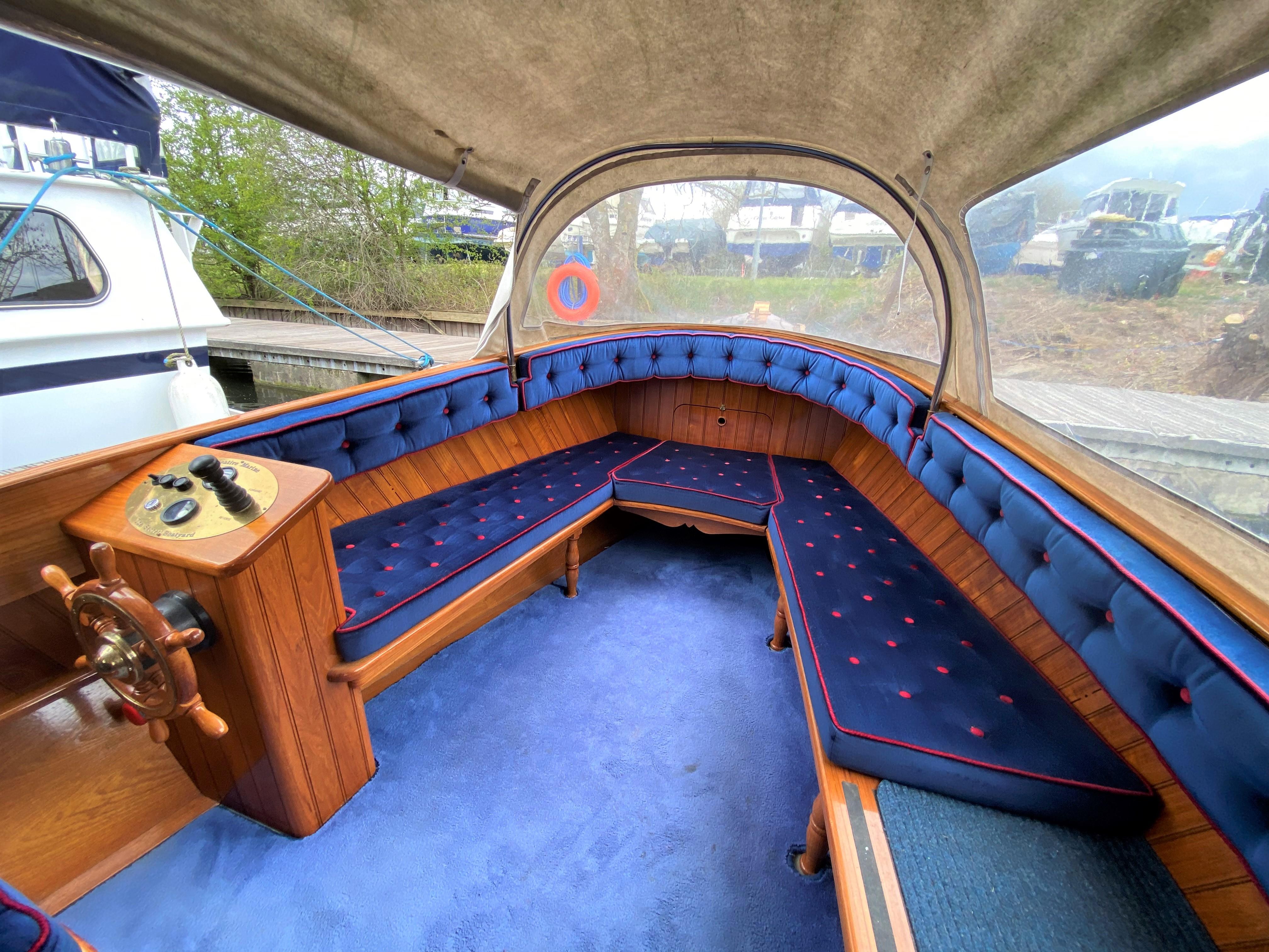 1999 Creative Marine Frolic 31