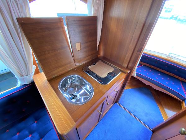 1999 Creative Marine Frolic 31